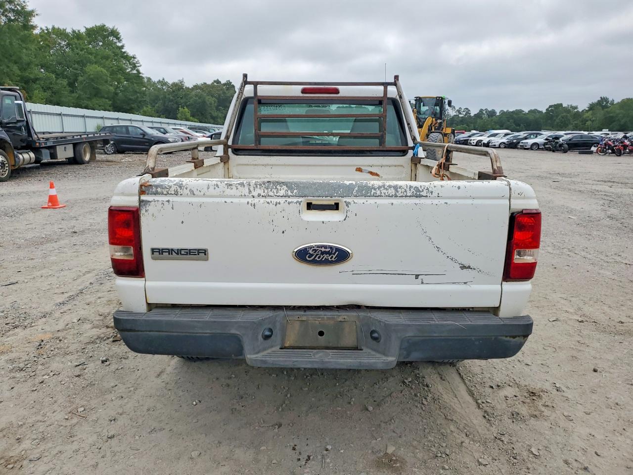 2008 Ford Ranger White vin: 1FTYR10D98PA74179