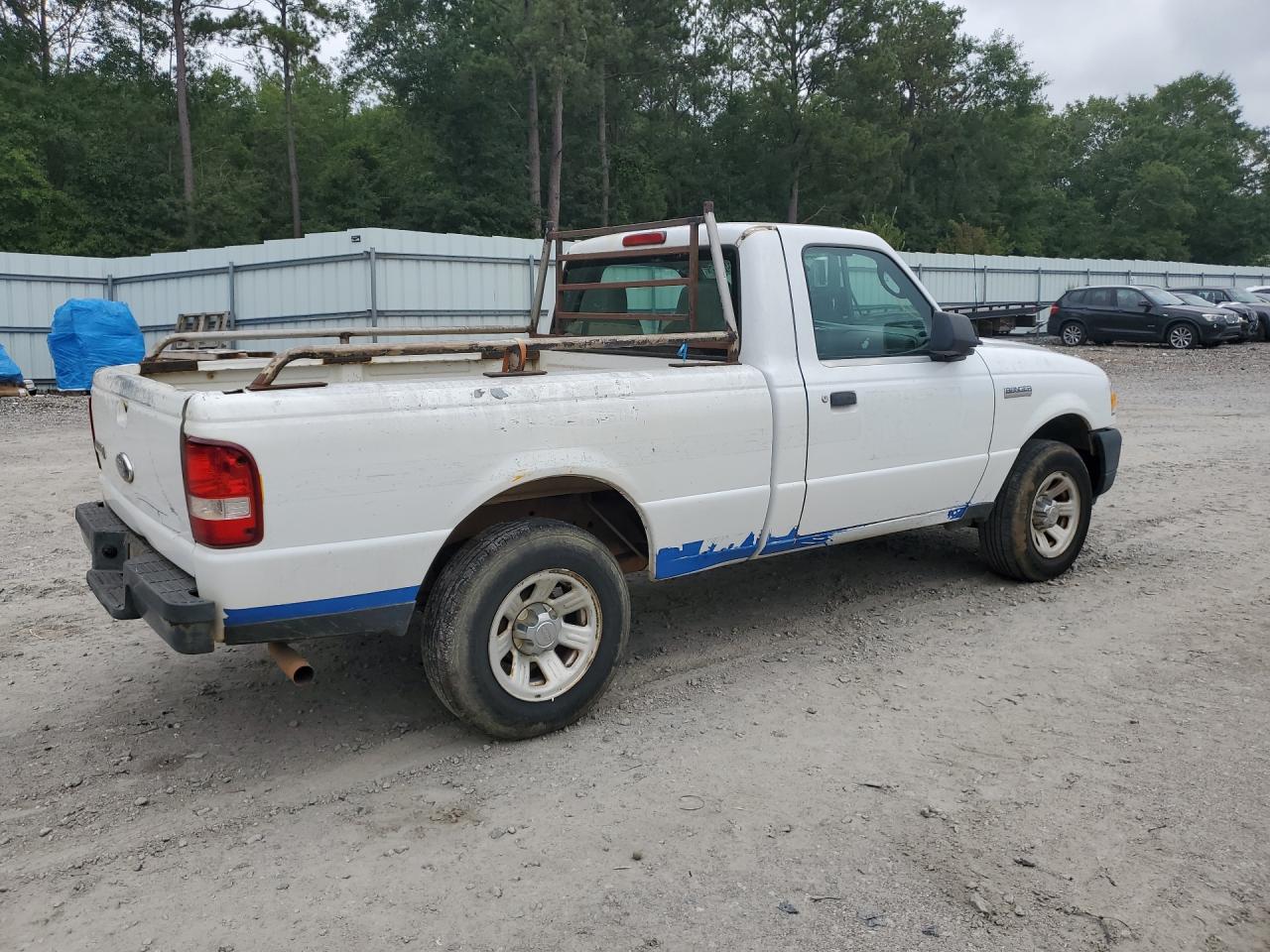 2008 Ford Ranger White vin: 1FTYR10D98PA74179 Damage: Right Front Door, Chipped, 4