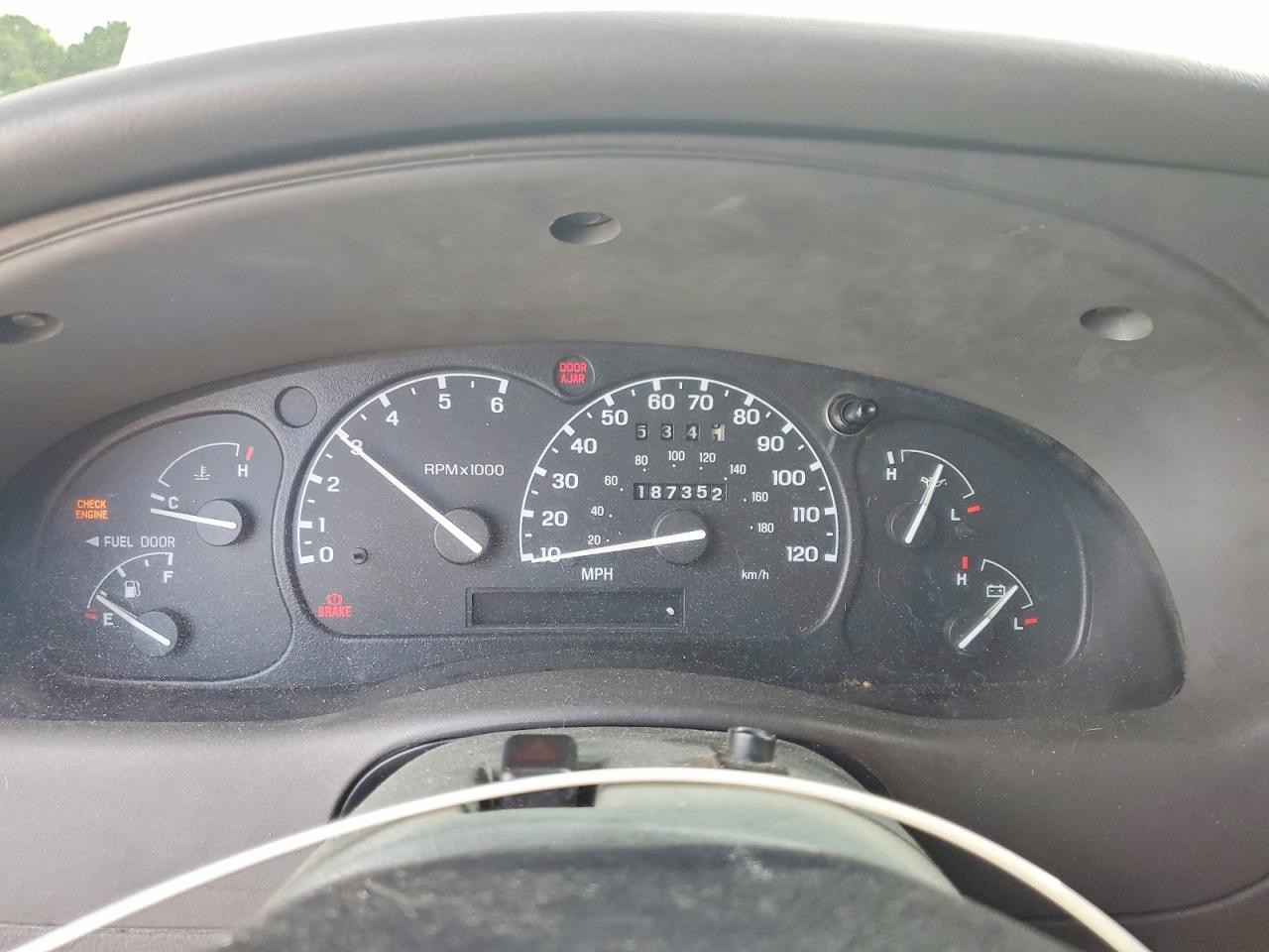 2002 Ford Ranger White vin: 1FTYR10DX2PB59068