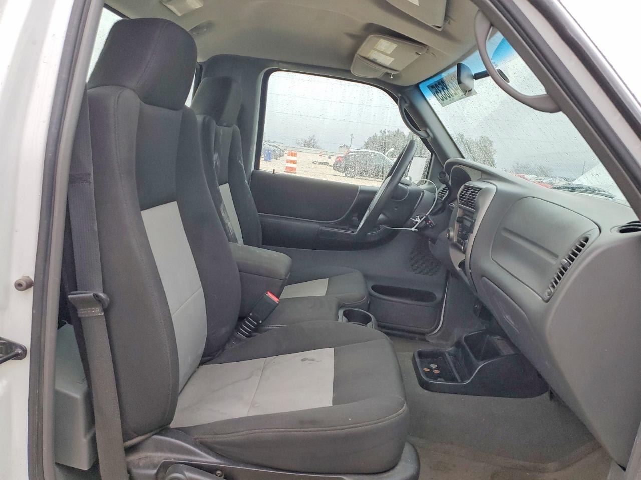 2009 Ford Ranger White vin: 1FTYR10DX9PA42939