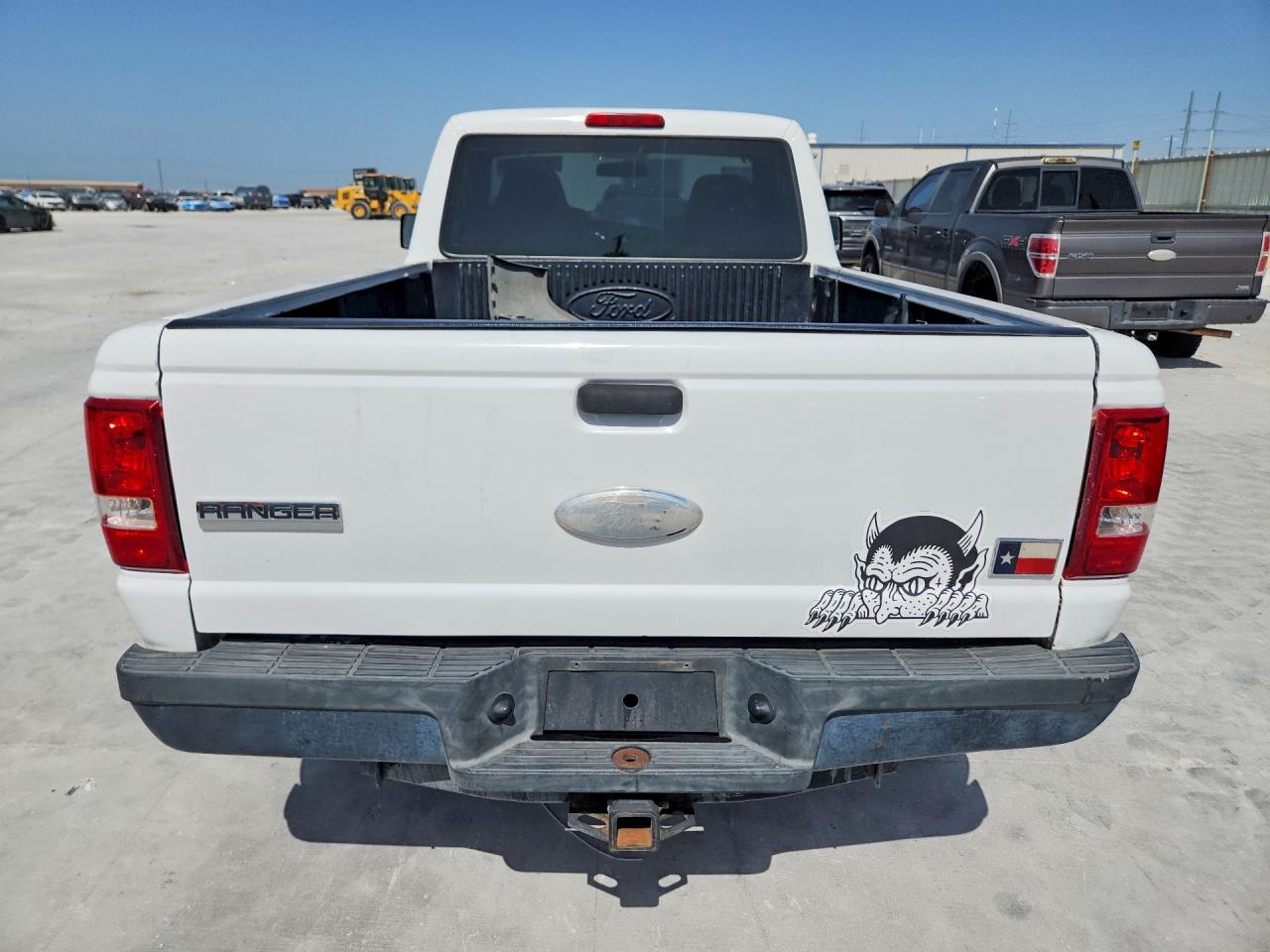 2009 Ford Ranger White vin: 1FTYR10DX9PA62964