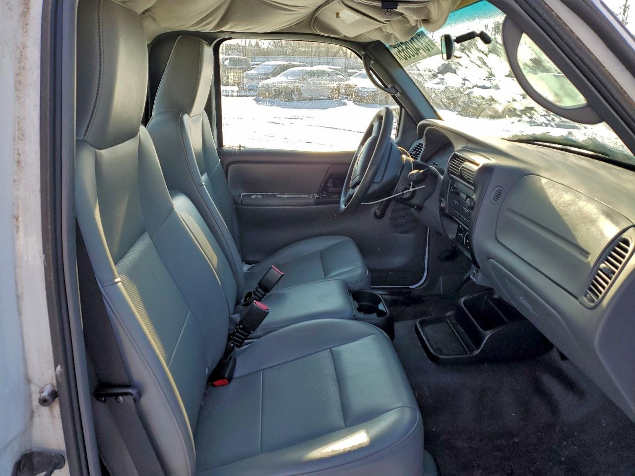 2005 Ford Ranger Белый vin: 1FTYR10EX5PB06772