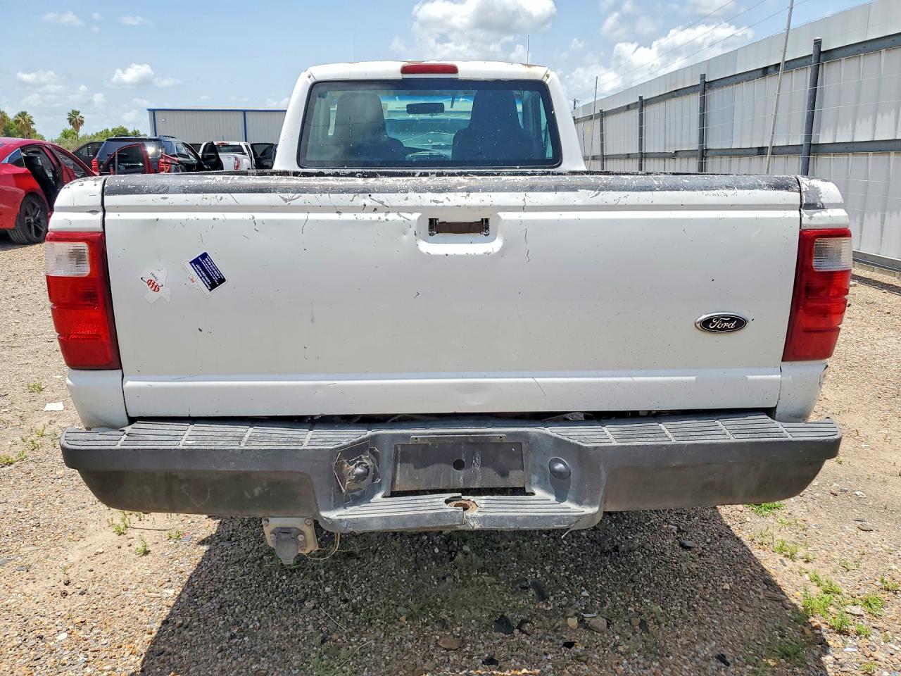 2004 Ford Ranger Белый vin: 1FTYR10U04TA14860