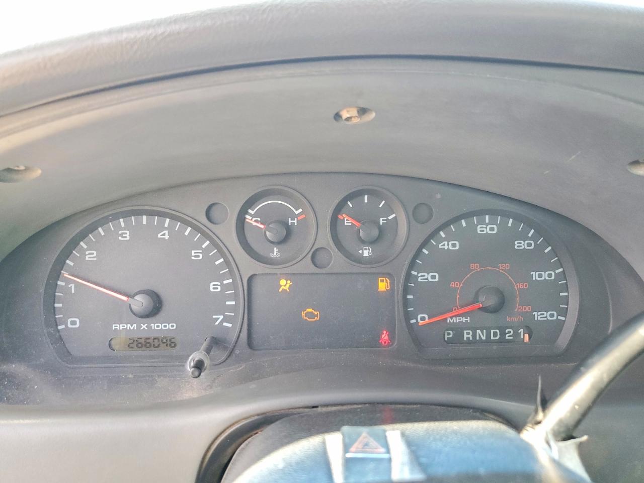 2004 Ford Ranger Белый vin: 1FTYR10U04TA14860