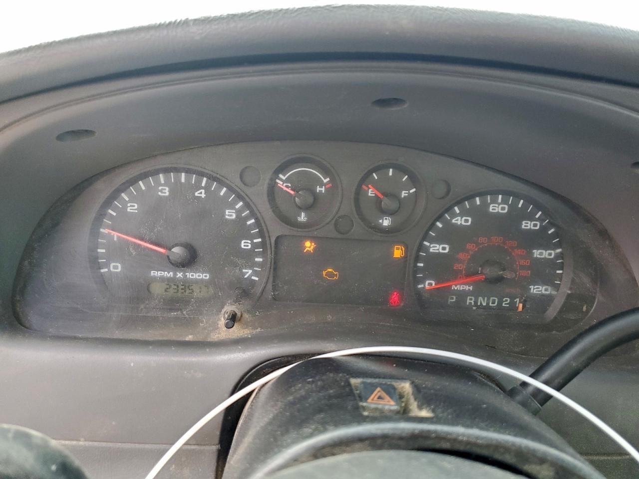 2005 Ford Ranger White vin: 1FTYR10U05PB12510