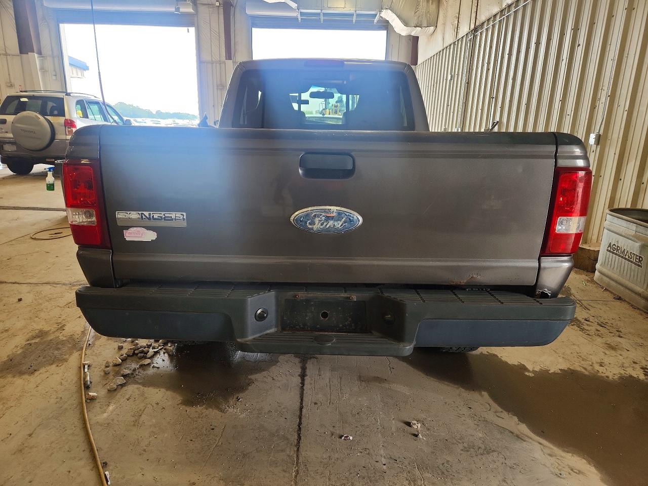 2006 Ford Ranger Серый vin: 1FTYR10U06PA78909