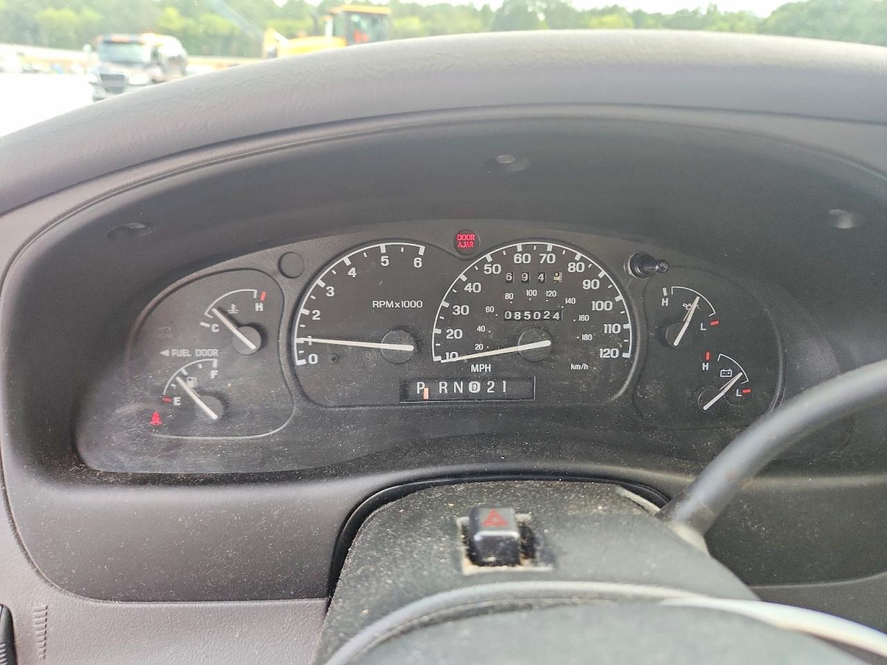 2001 Ford Ranger White vin: 1FTYR10U11PA66969