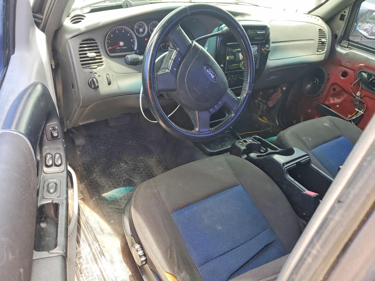 2005 Ford Ranger Серый vin: 1FTYR10U15PA78531