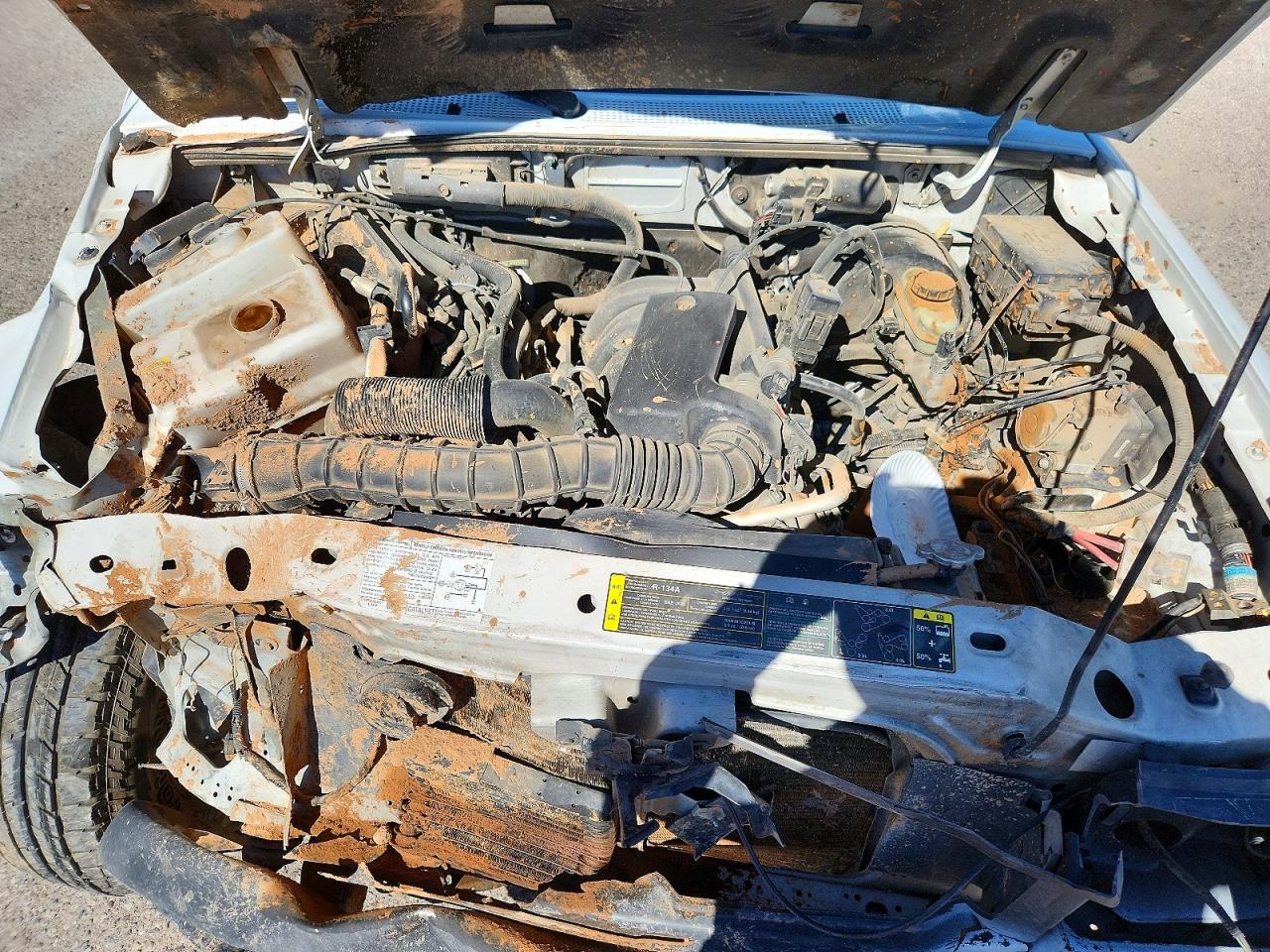 2004 Ford Ranger White vin: 1FTYR10U24PB25354