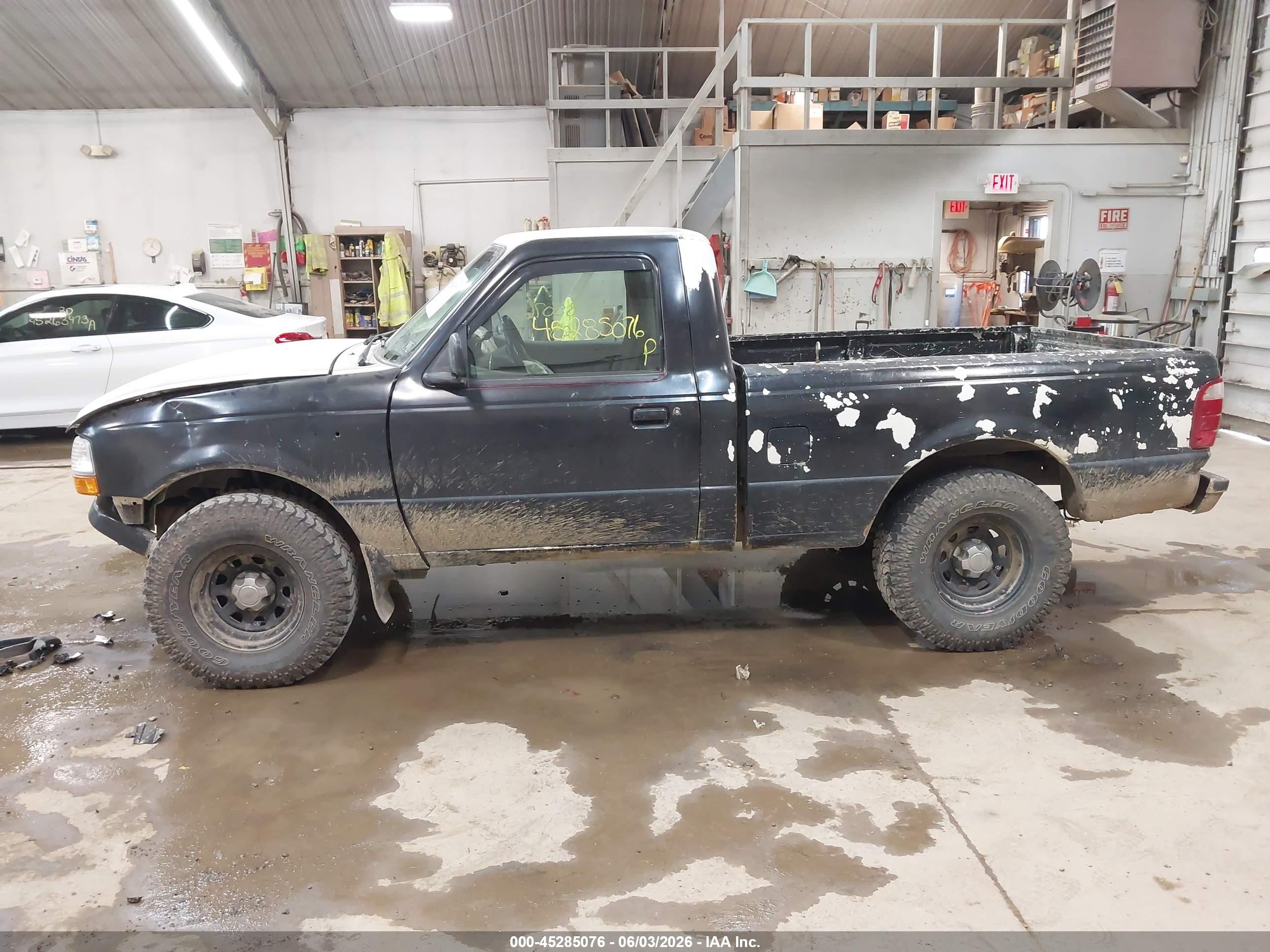 2003 Ford Ranger Edge/xl/xlt Белый vin: 1FTYR10U33TA08940