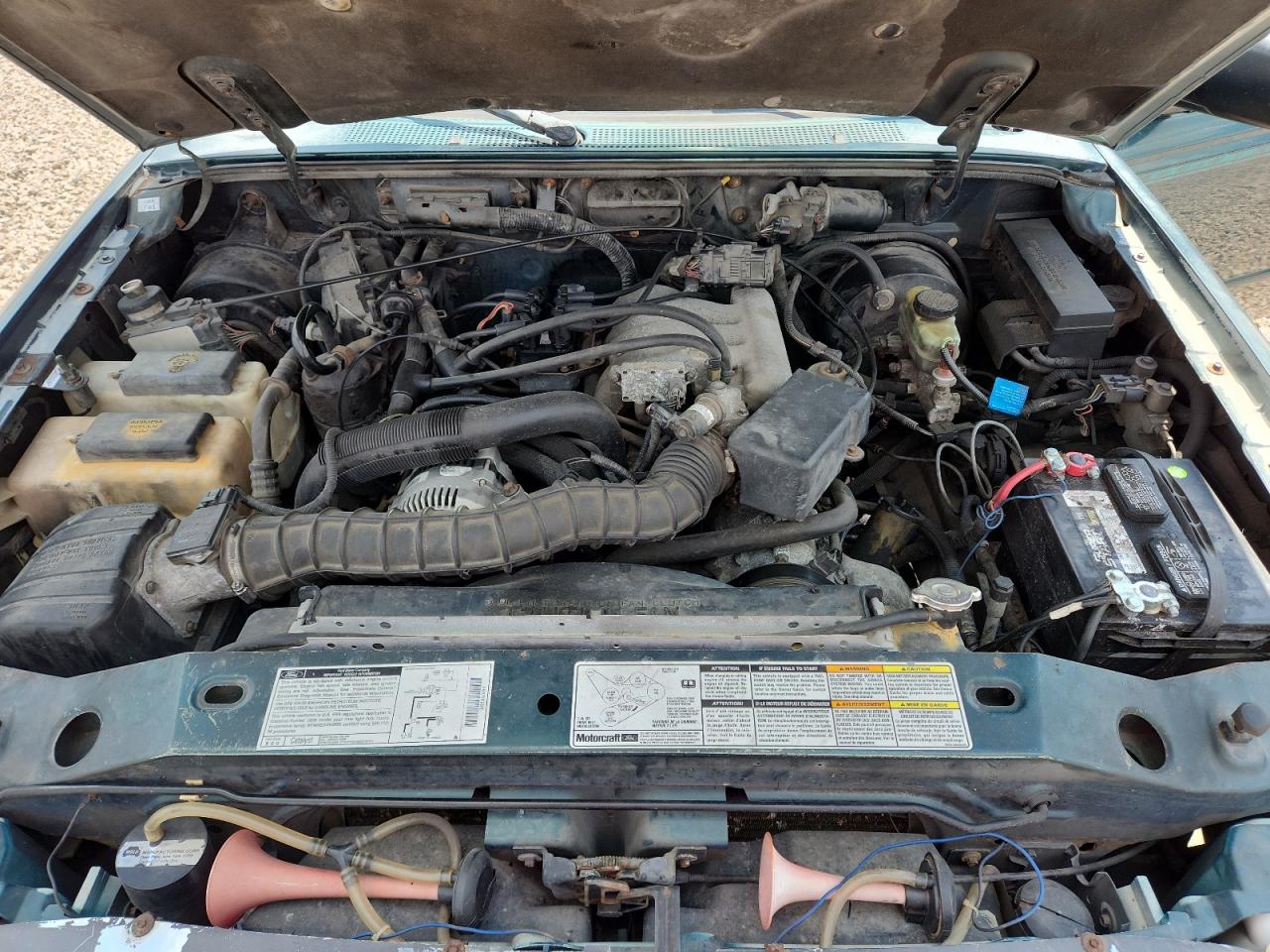 1998 Ford Ranger Green vin: 1FTYR10U3WTA20820