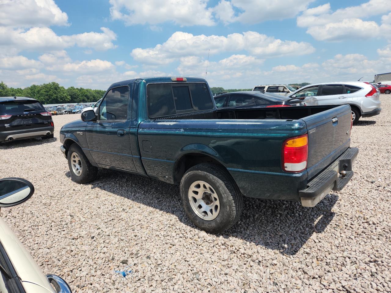 1998 Ford Ranger Green vin: 1FTYR10U3WTA20820
