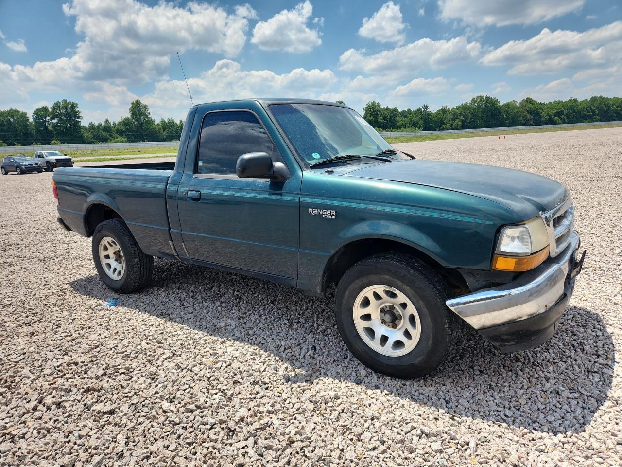1998 Ford Ranger Green vin: 1FTYR10U3WTA20820