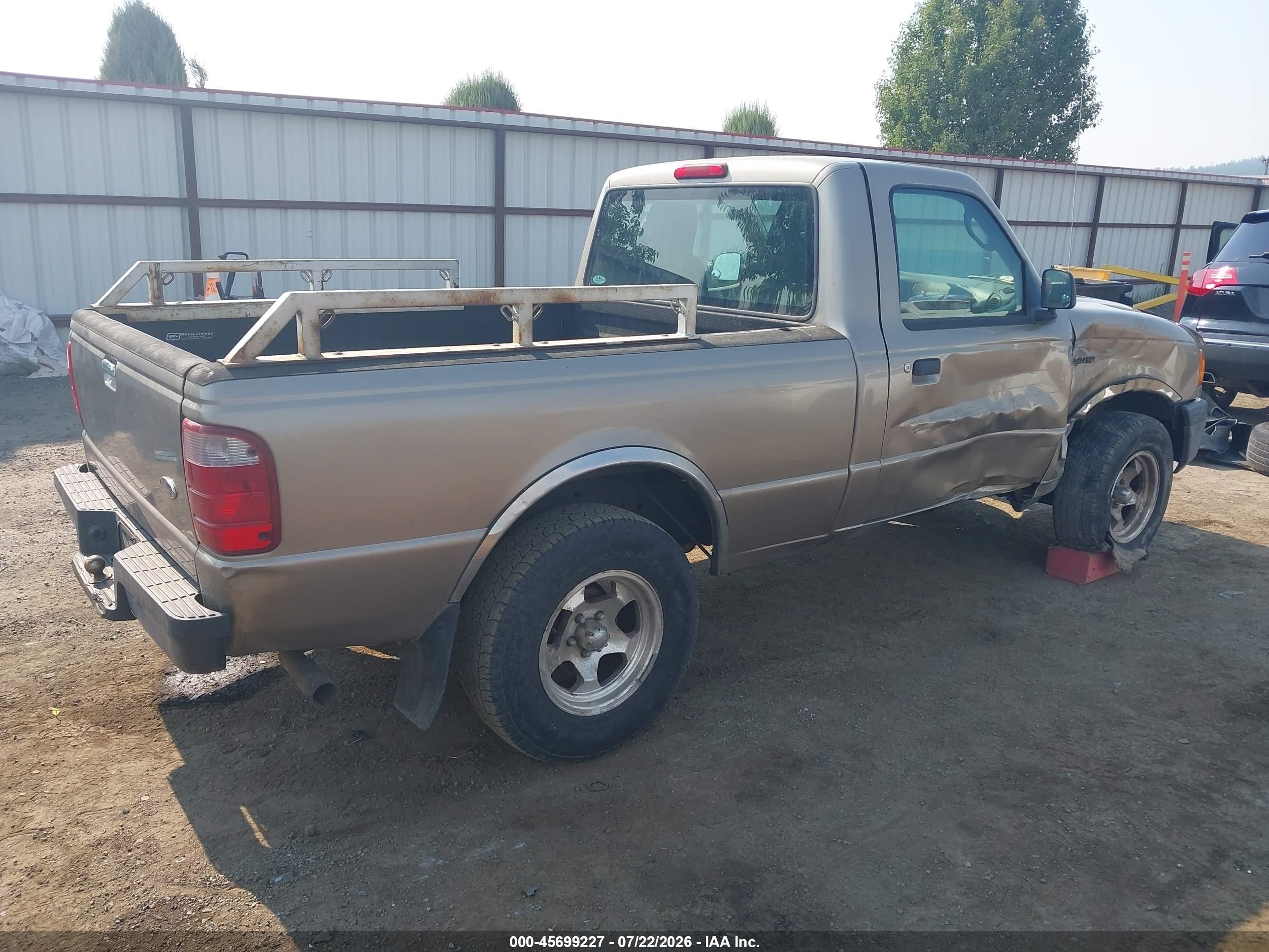 2004 Ford Ranger   Tan vin: 1FTYR10U44PB61532