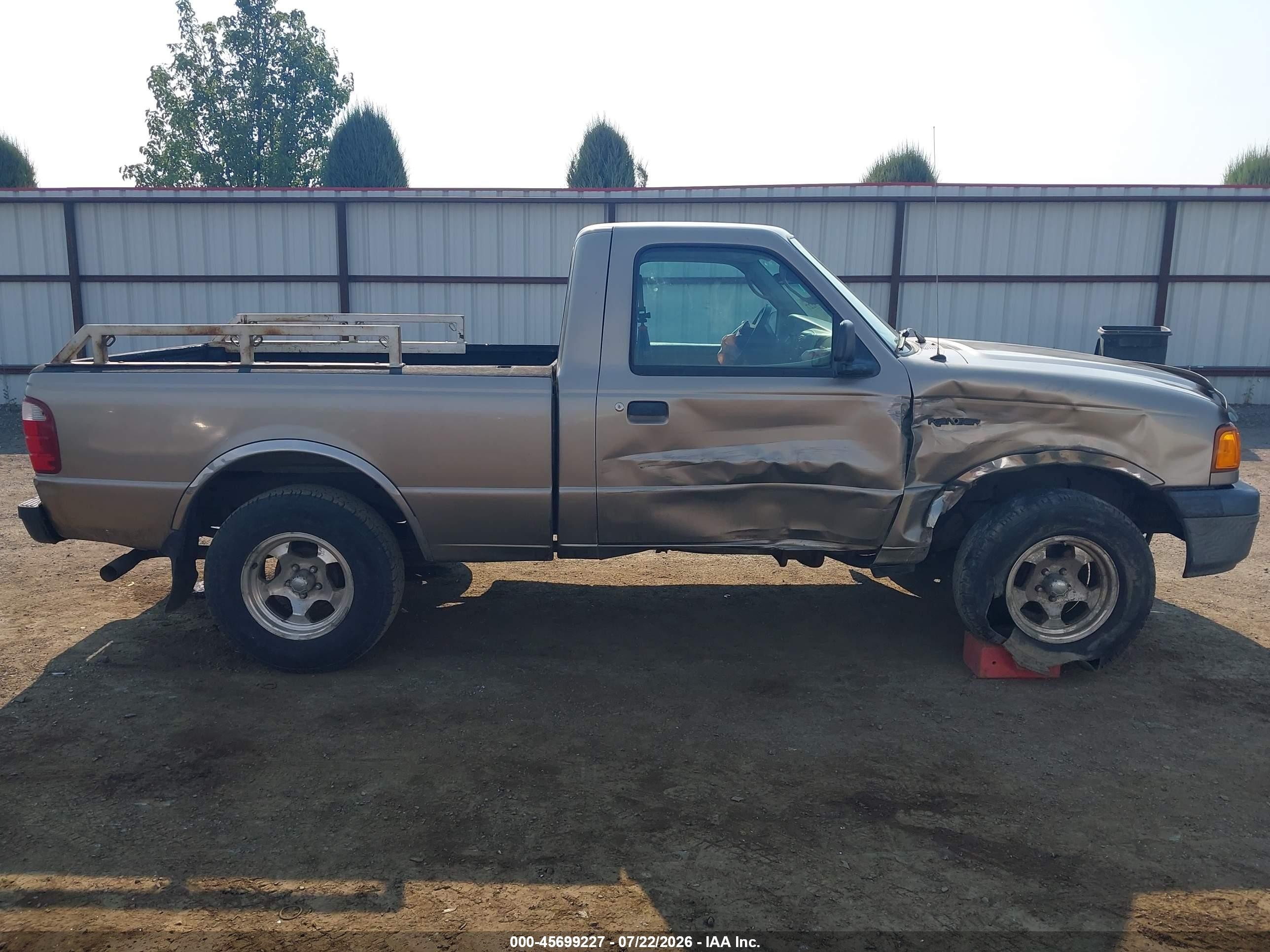 2004 Ford Ranger   Tan vin: 1FTYR10U44PB61532