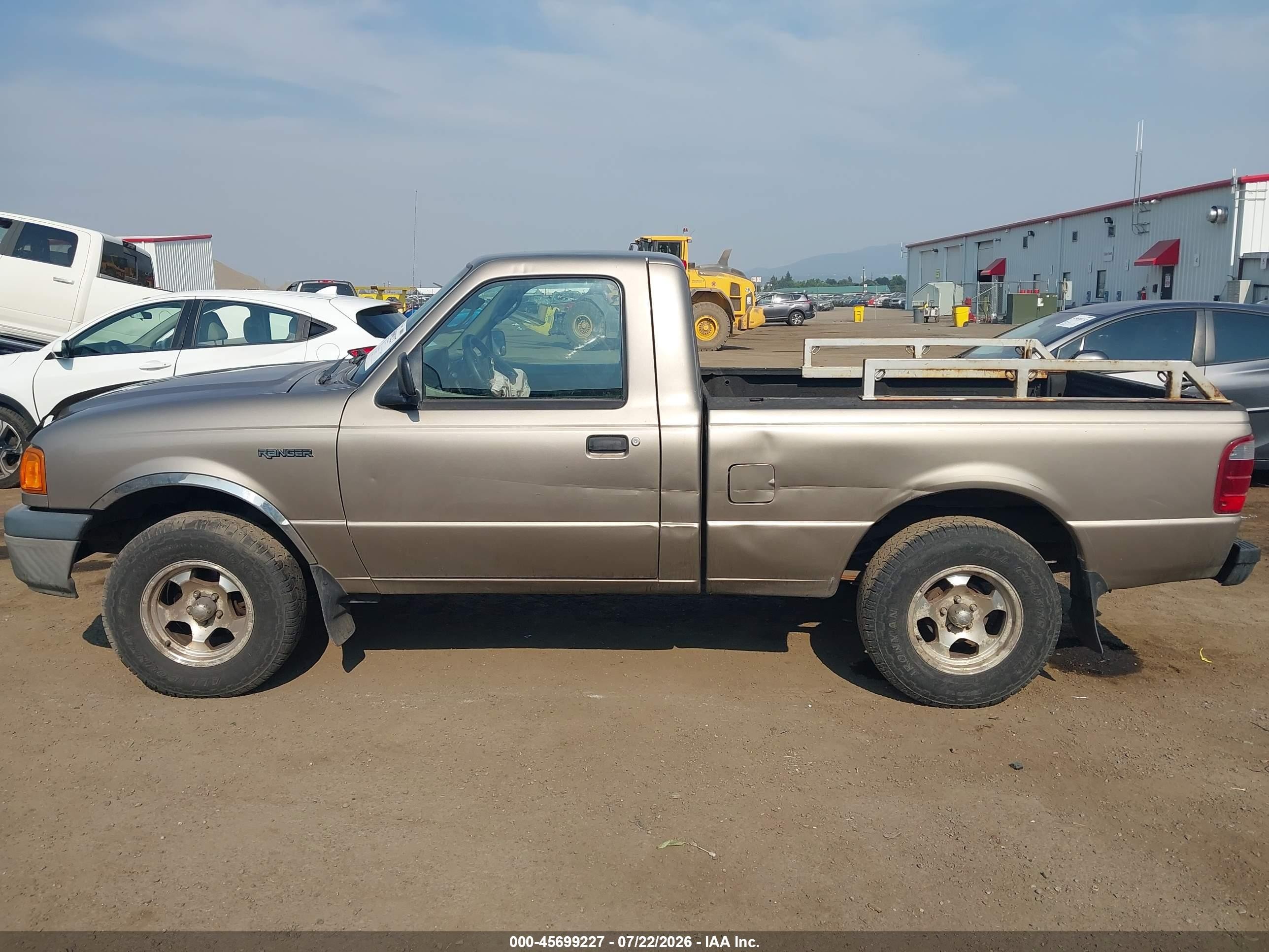 2004 Ford Ranger   Tan vin: 1FTYR10U44PB61532