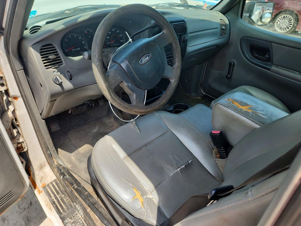 2006 Ford Ranger White vin: 1FTYR10U46PA70683