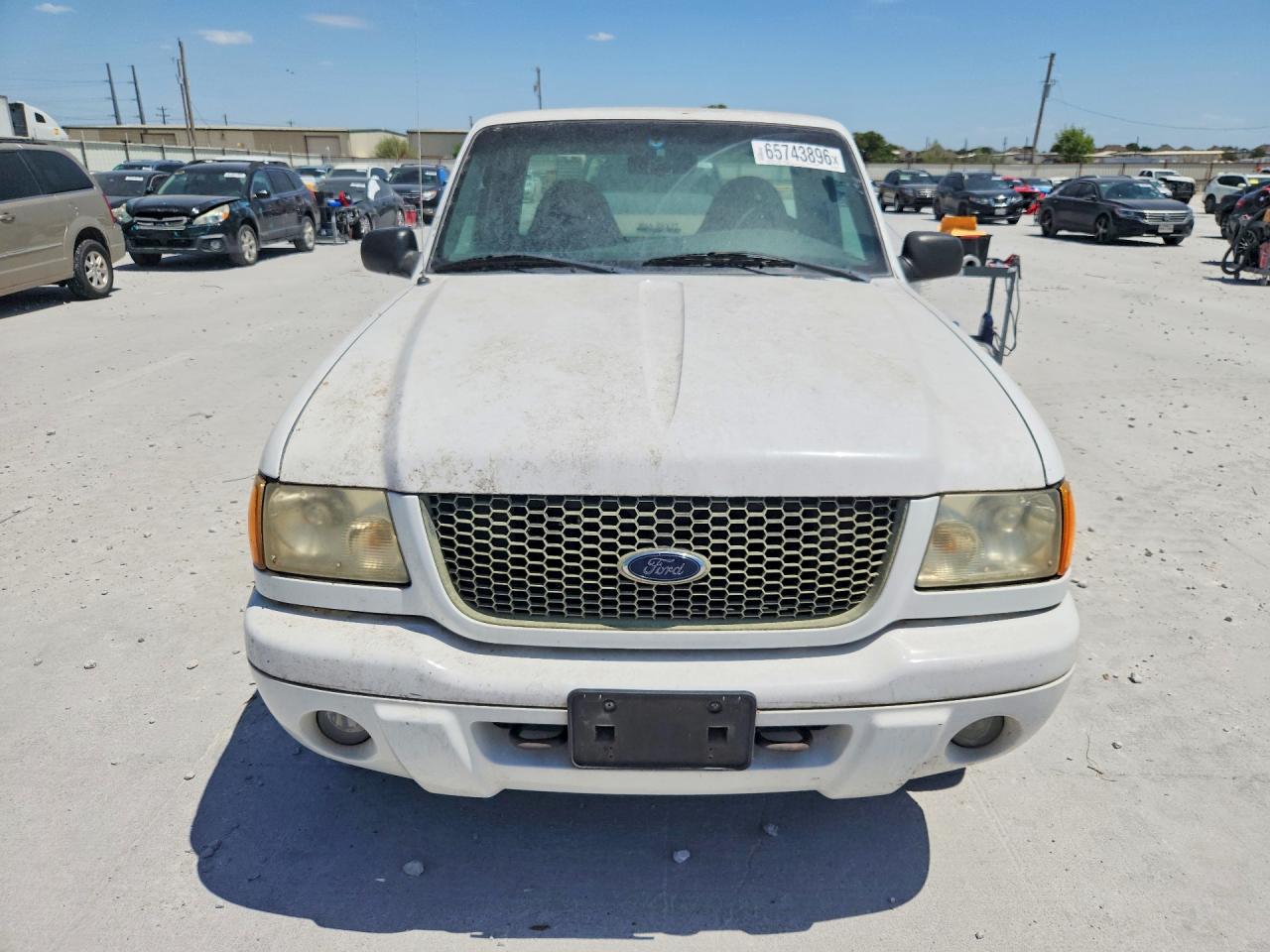 2001 Ford Ranger White vin: 1FTYR10U51PB58957