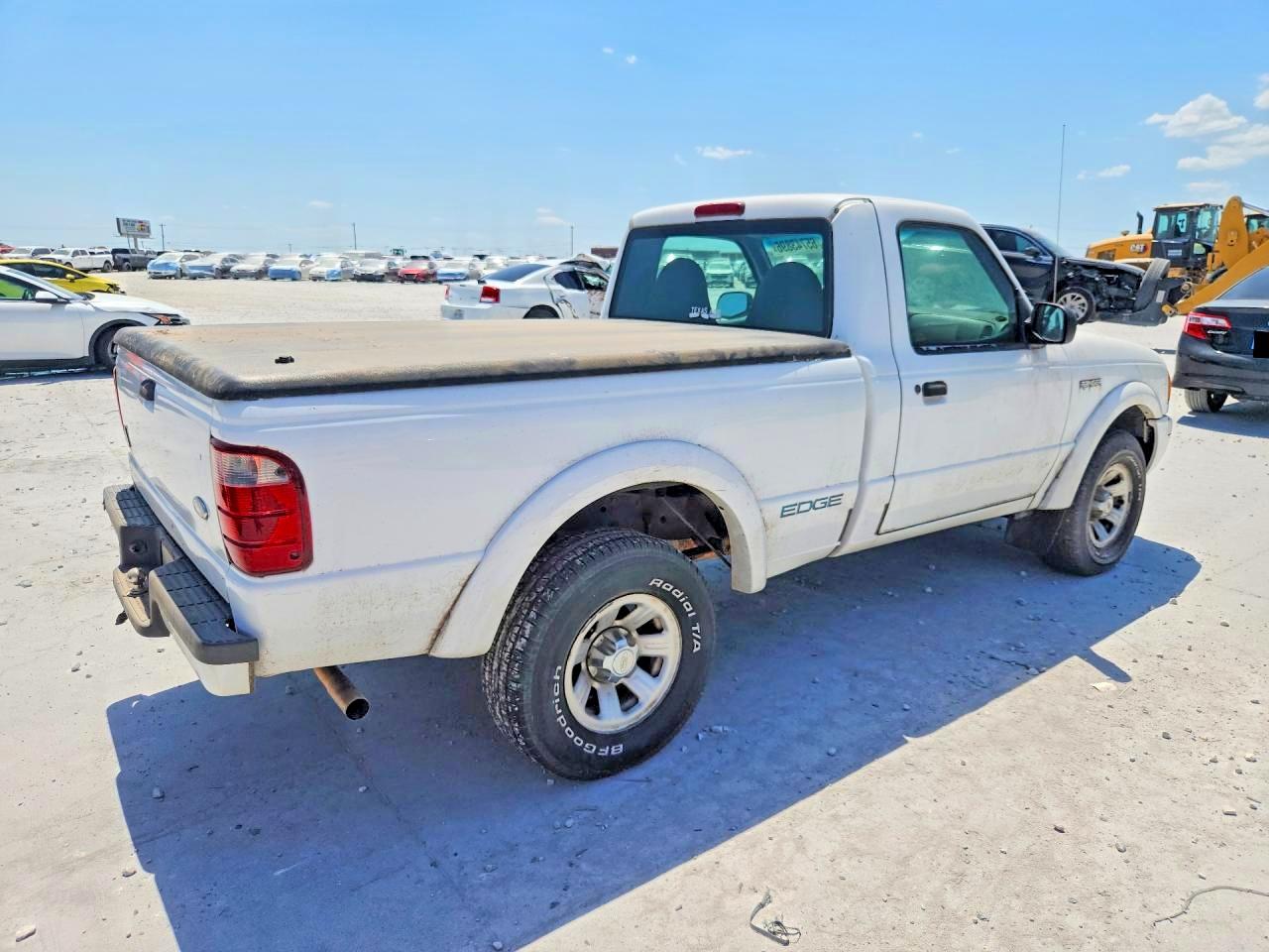 2001 Ford Ranger White vin: 1FTYR10U51PB58957