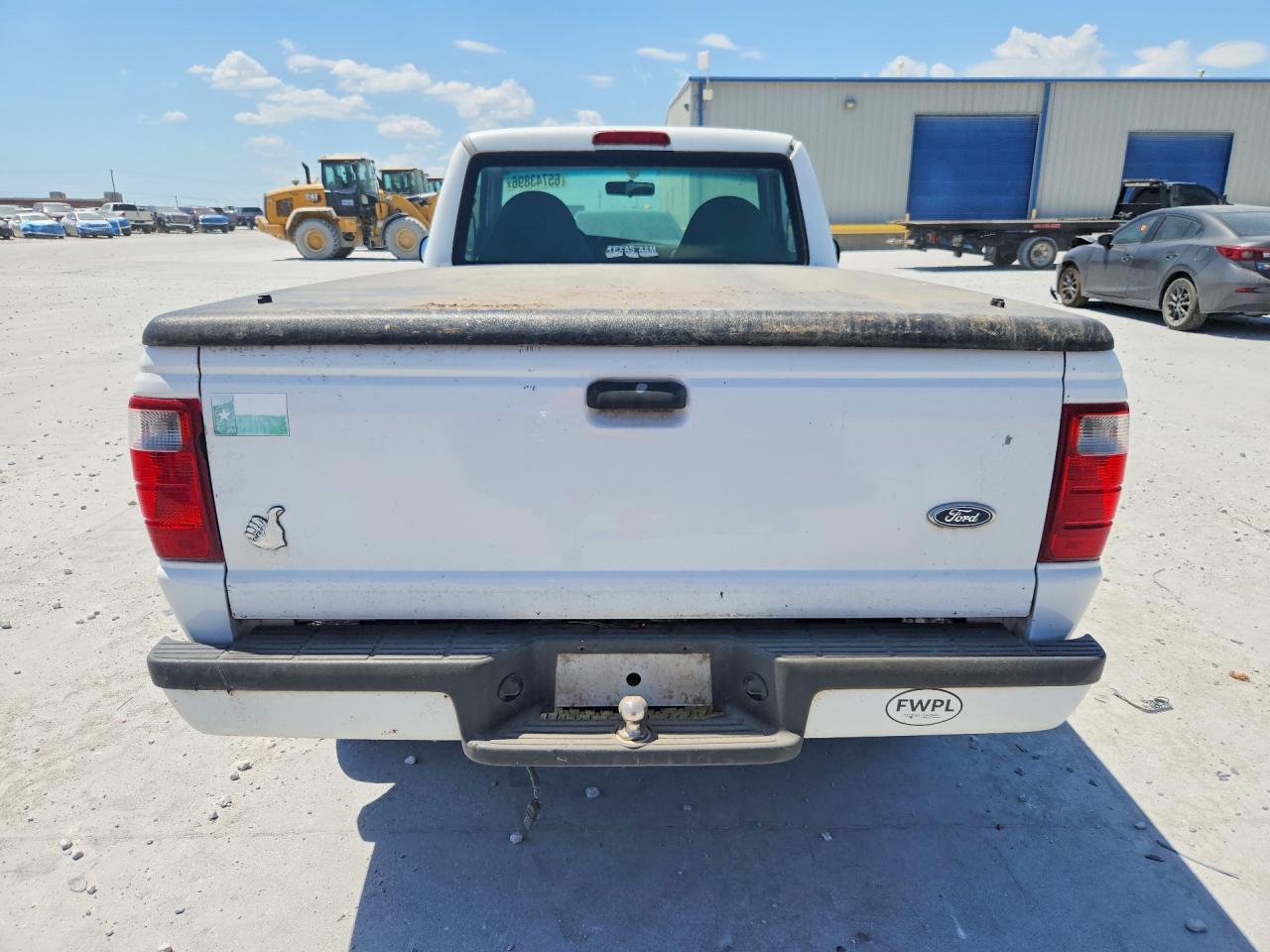 2001 Ford Ranger White vin: 1FTYR10U51PB58957