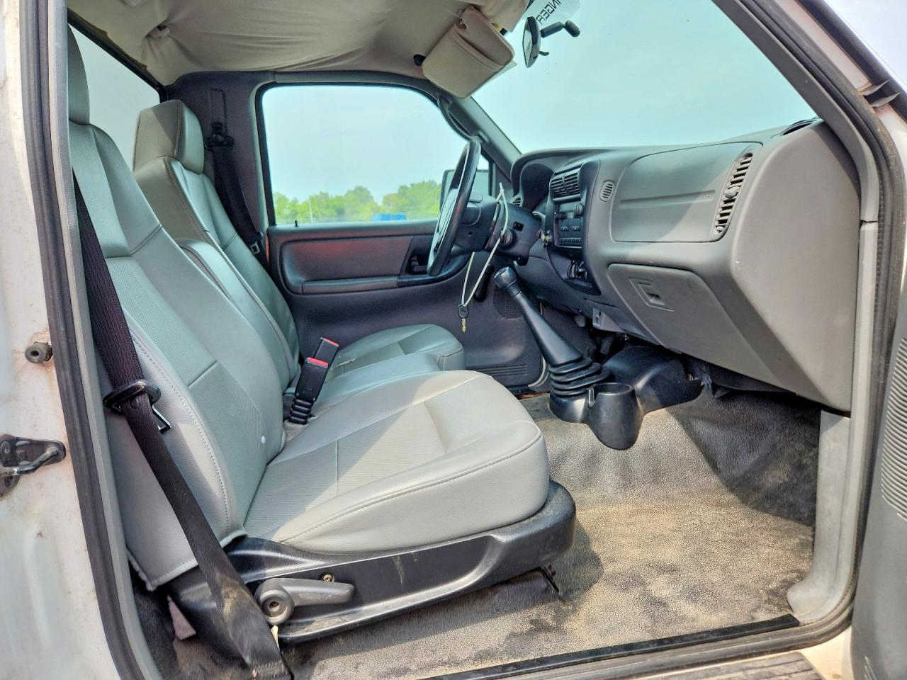 2006 Ford Ranger White vin: 1FTYR10U56PA83393