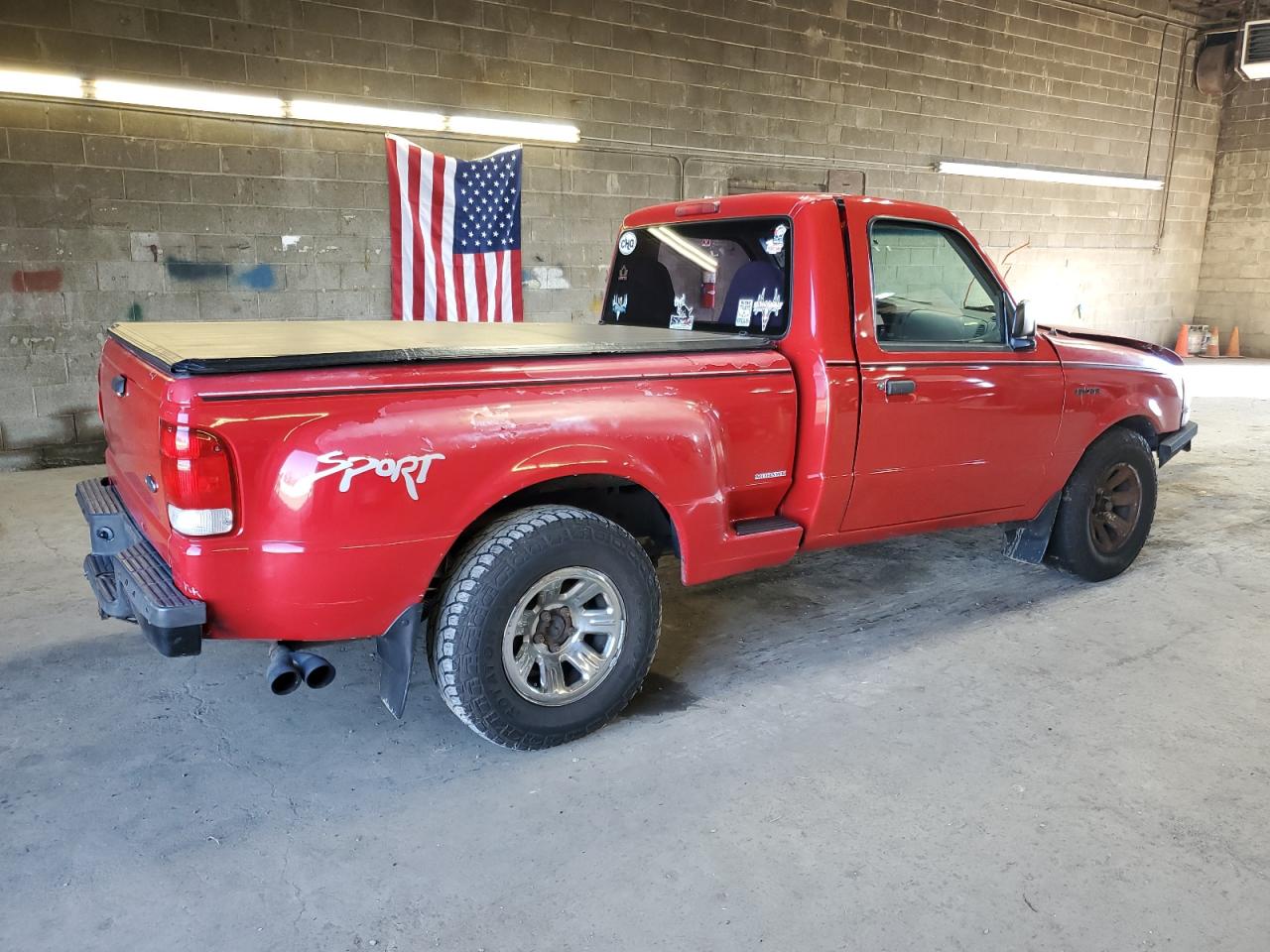 2000 Ford Ranger Red vin: 1FTYR10U6YPB28294