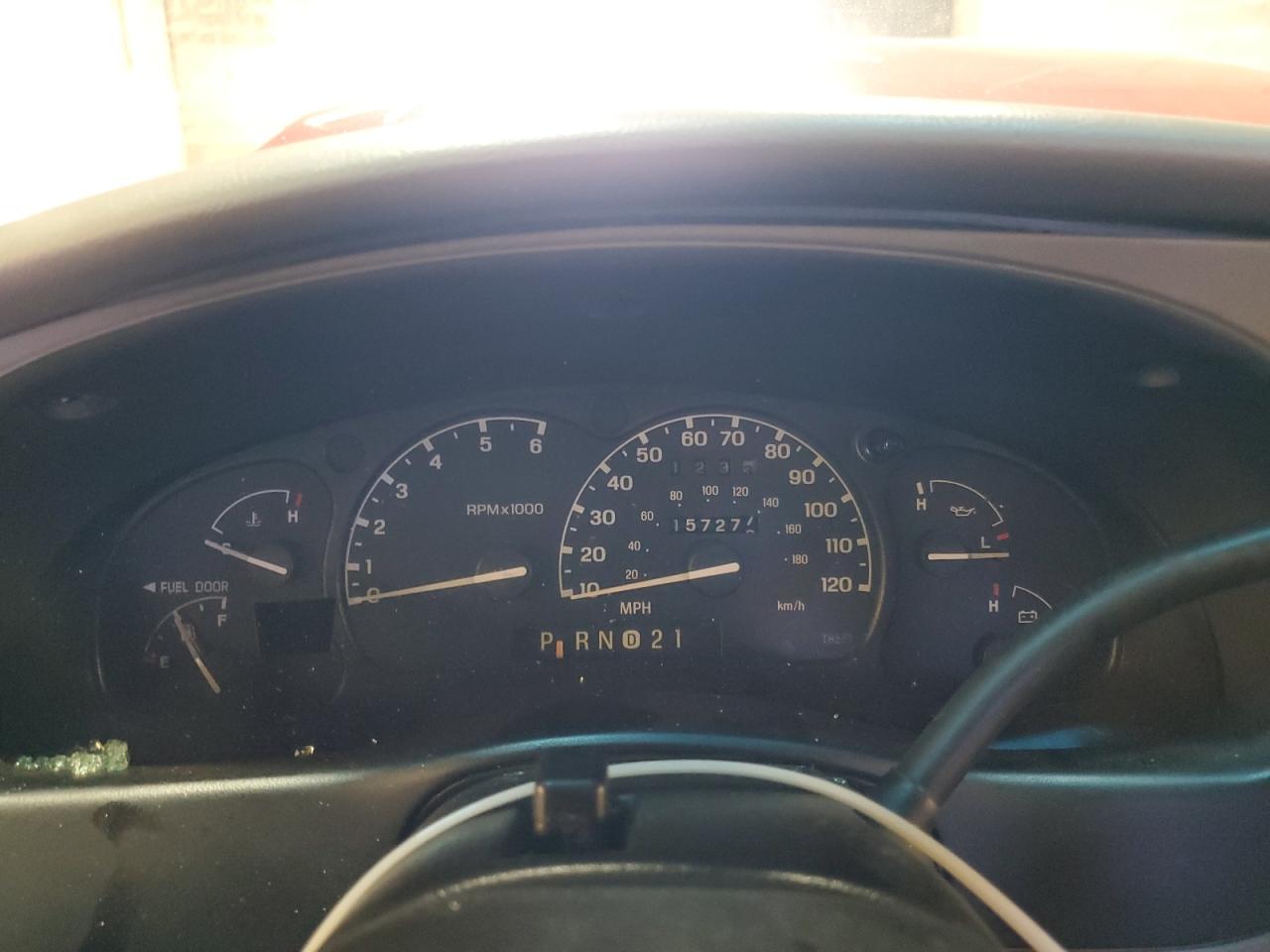 2000 Ford Ranger Red vin: 1FTYR10U6YPB28294