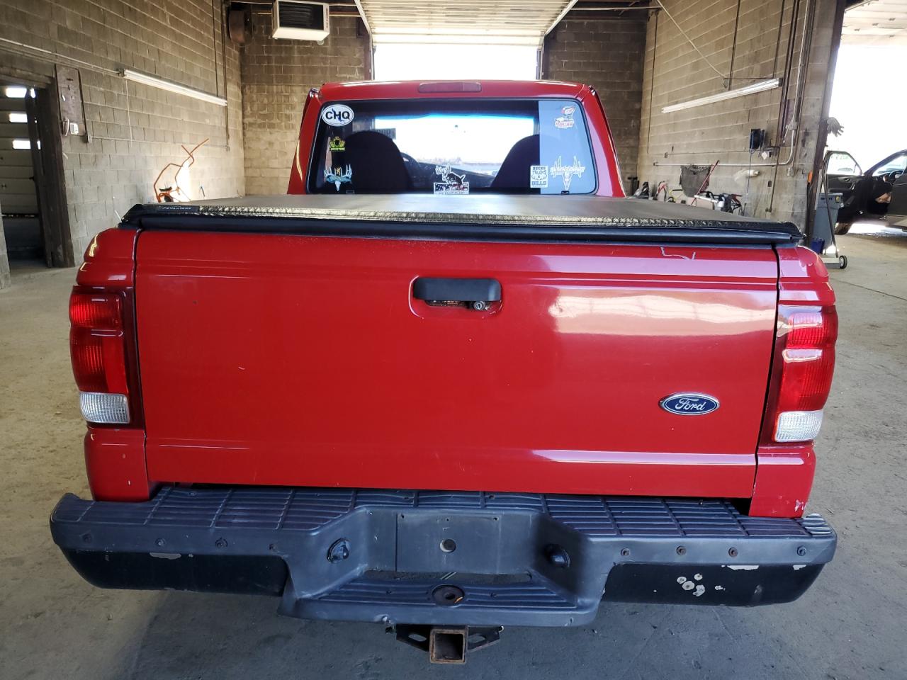 2000 Ford Ranger Red vin: 1FTYR10U6YPB28294