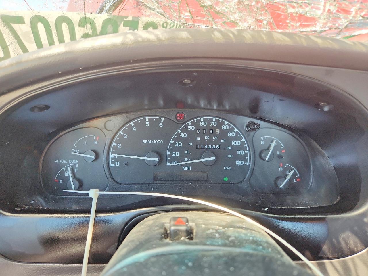 2001 Ford Ranger Red vin: 1FTYR10U71PB69135