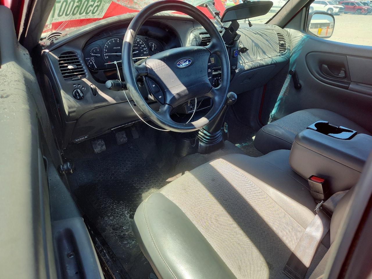 2001 Ford Ranger Red vin: 1FTYR10U71PB69135