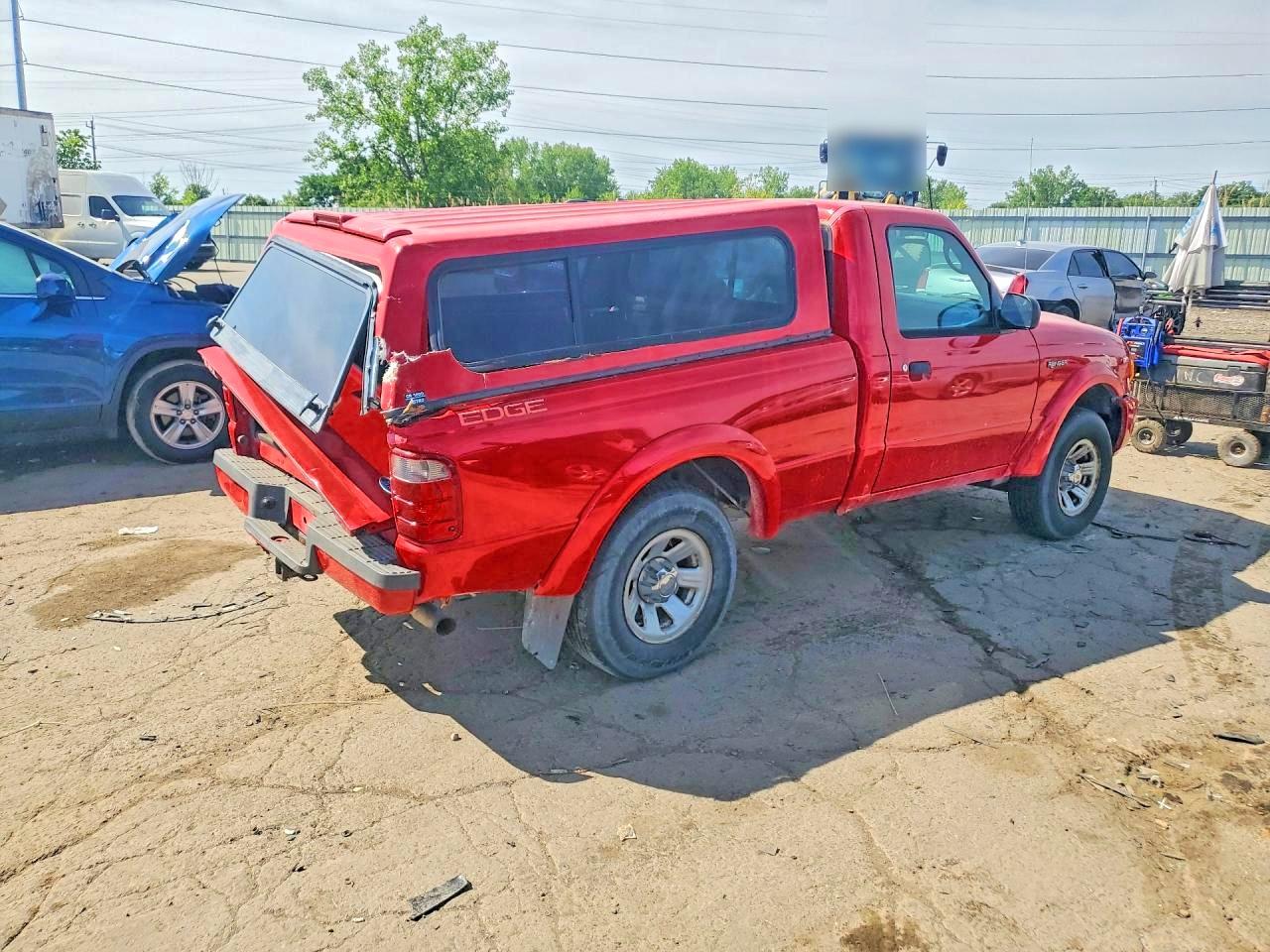 2004 Ford Ranger Red vin: 1FTYR10U74PA87166