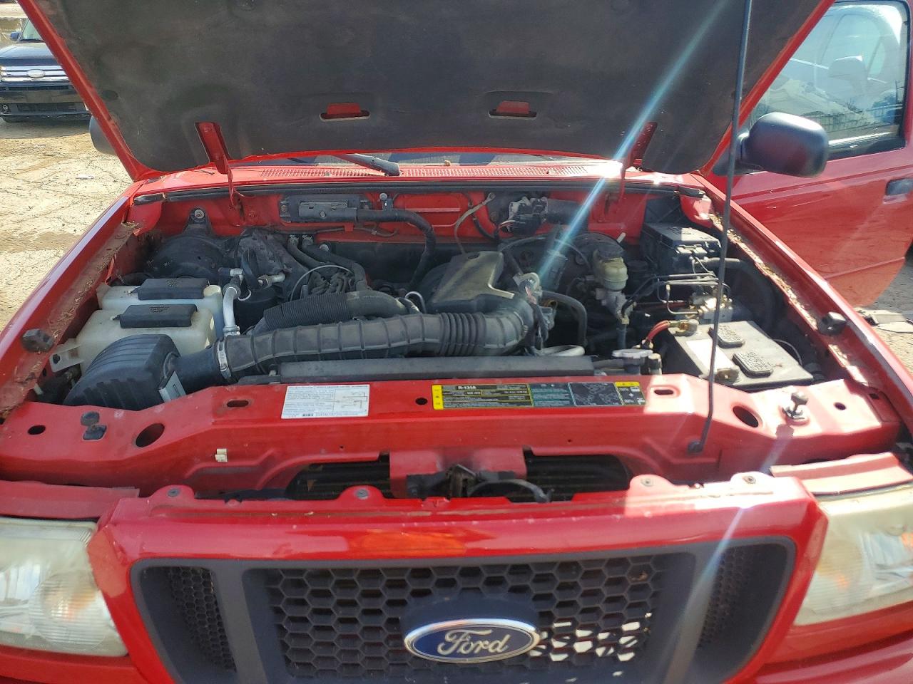 2004 Ford Ranger Red vin: 1FTYR10U74PA87166