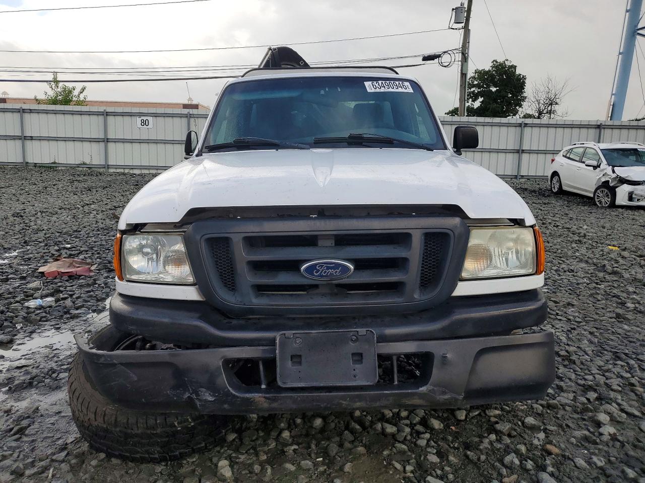 2005 Ford Ranger White vin: 1FTYR10U75PA61894