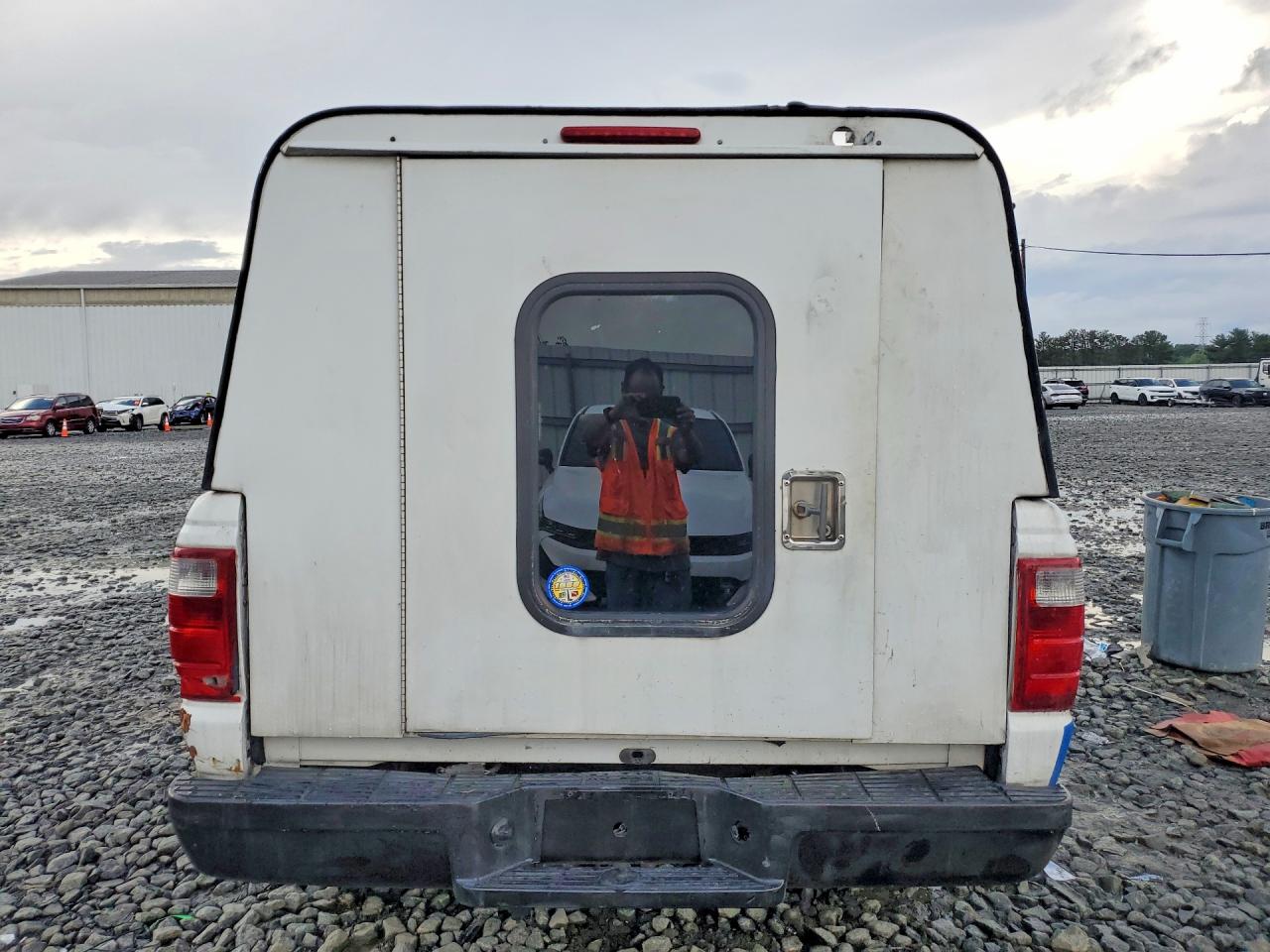 2005 Ford Ranger White vin: 1FTYR10U75PA61894