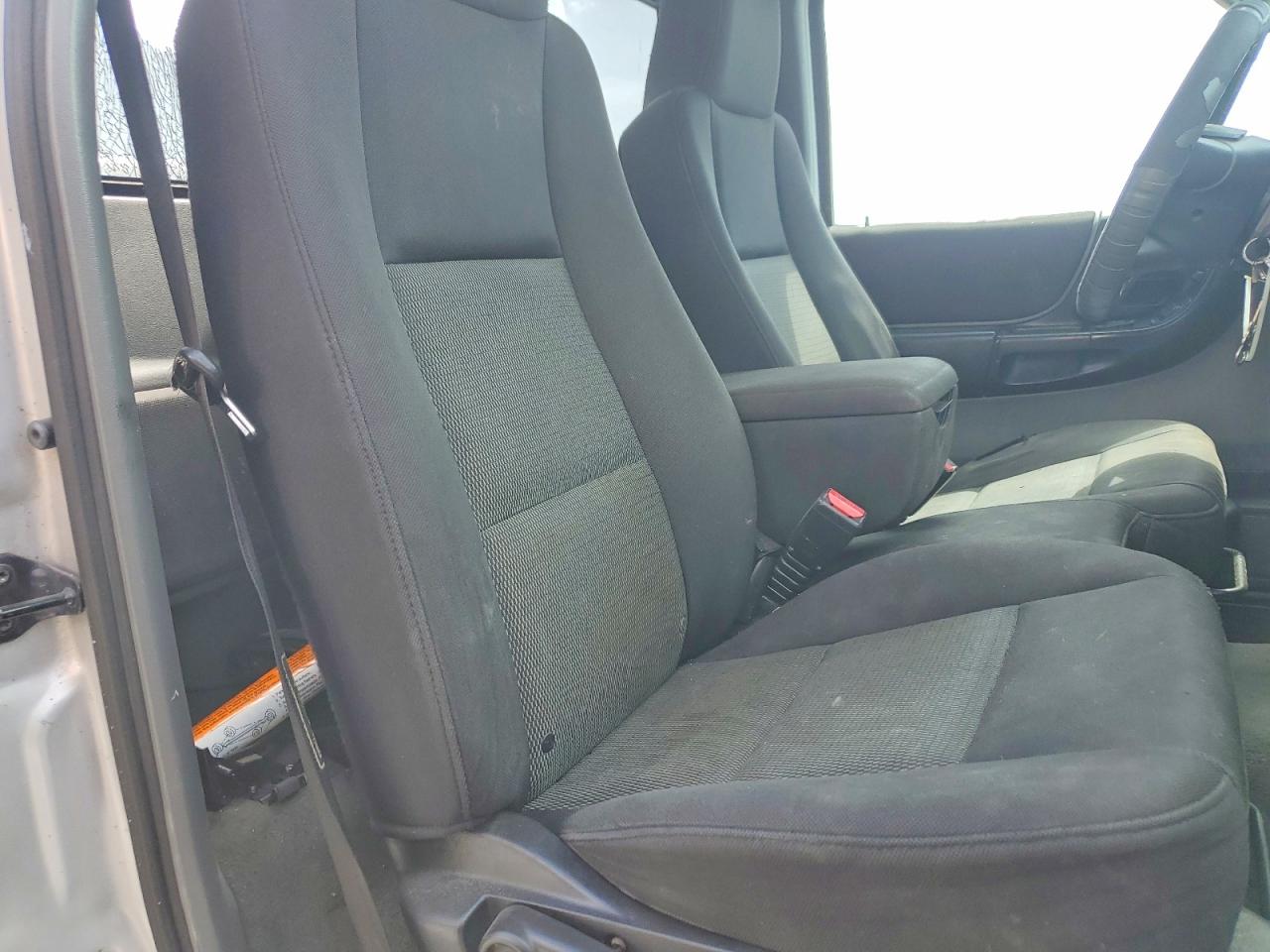 2004 Ford Ranger Silver vin: 1FTYR10U84PA24190