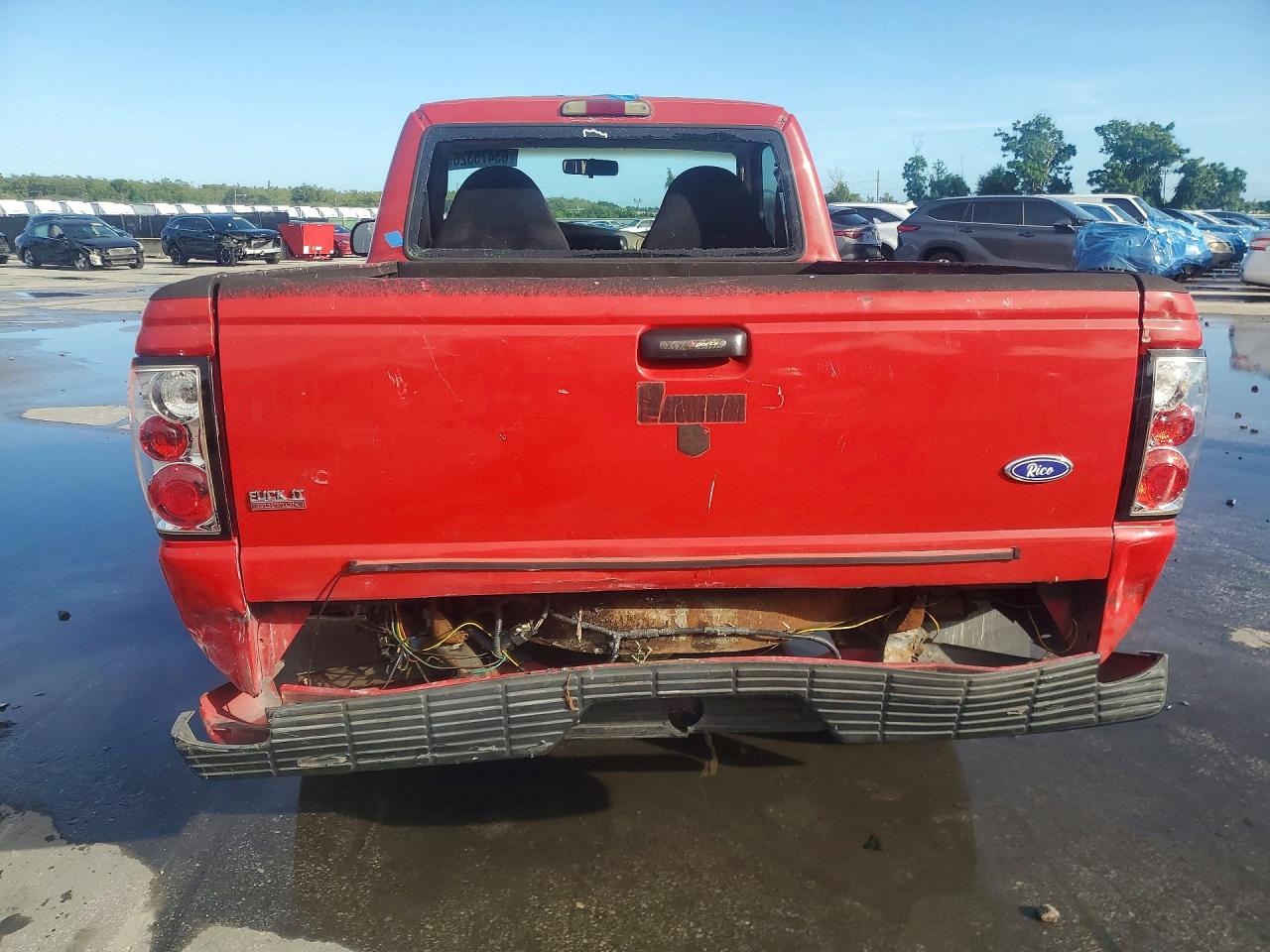2003 Ford Ranger Red vin: 1FTYR10U93PB51917