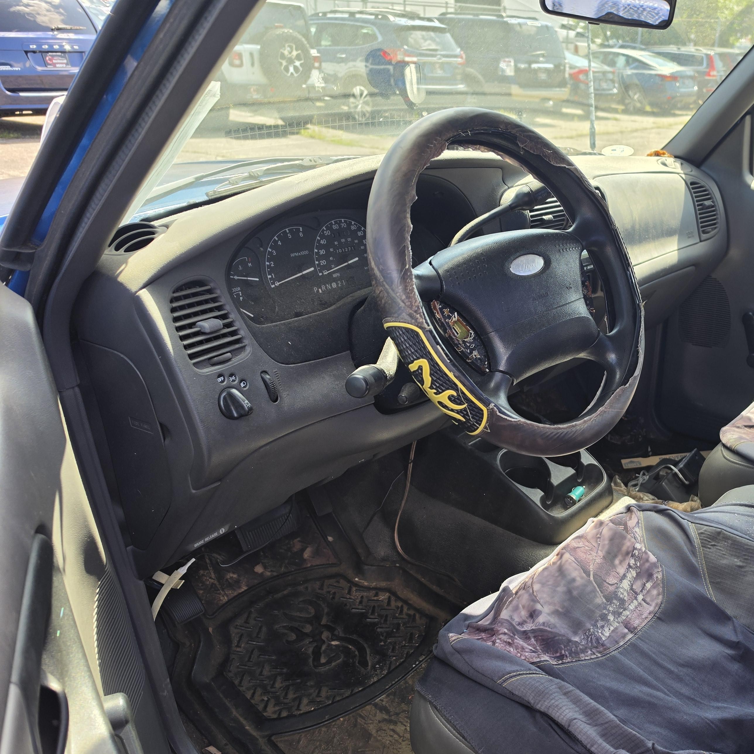 2001 Ford Ranger   Синий vin: 1FTYR10UX1TA91831