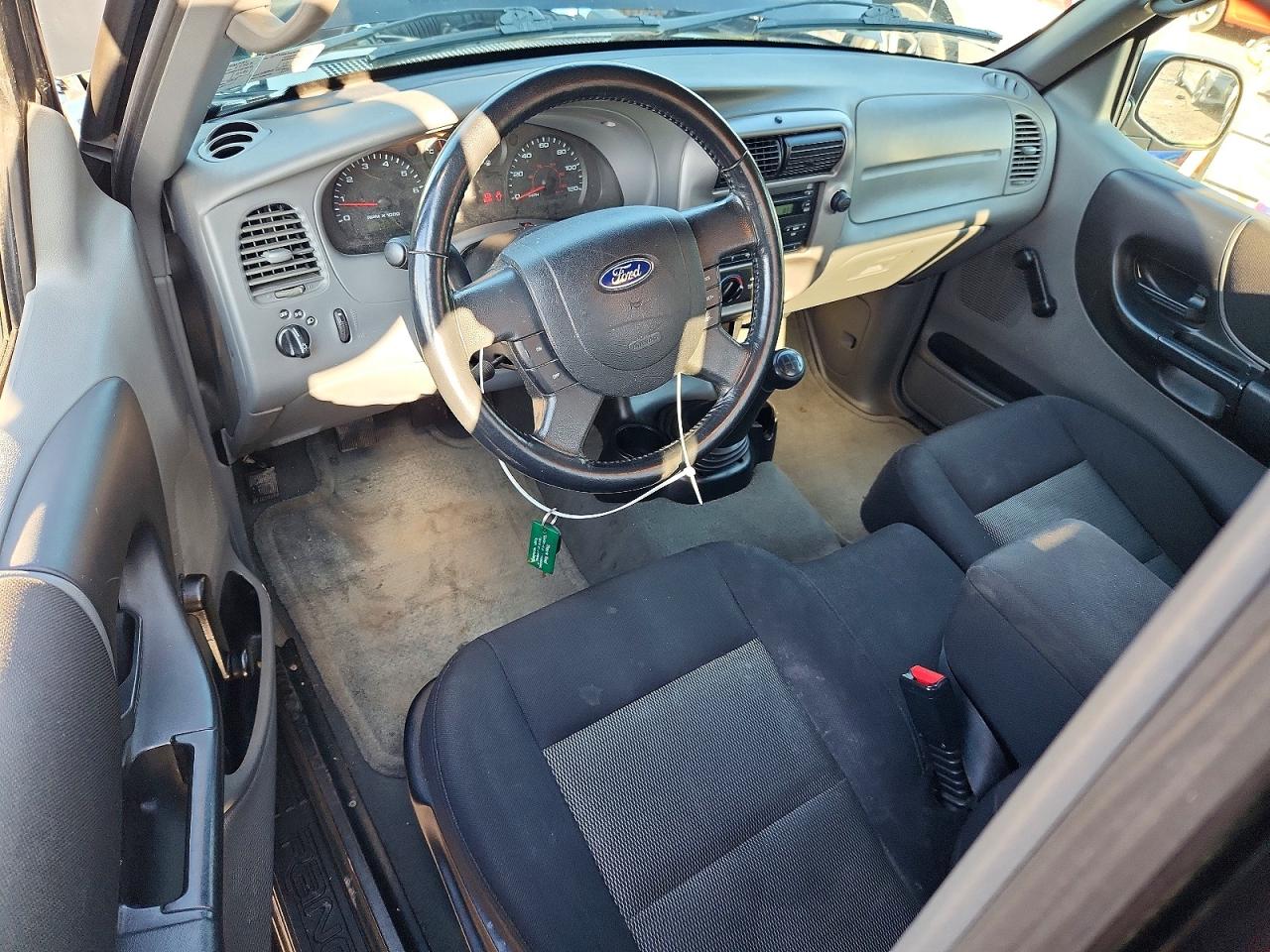 2004 Ford Ranger Black vin: 1FTYR10UX4PA15104