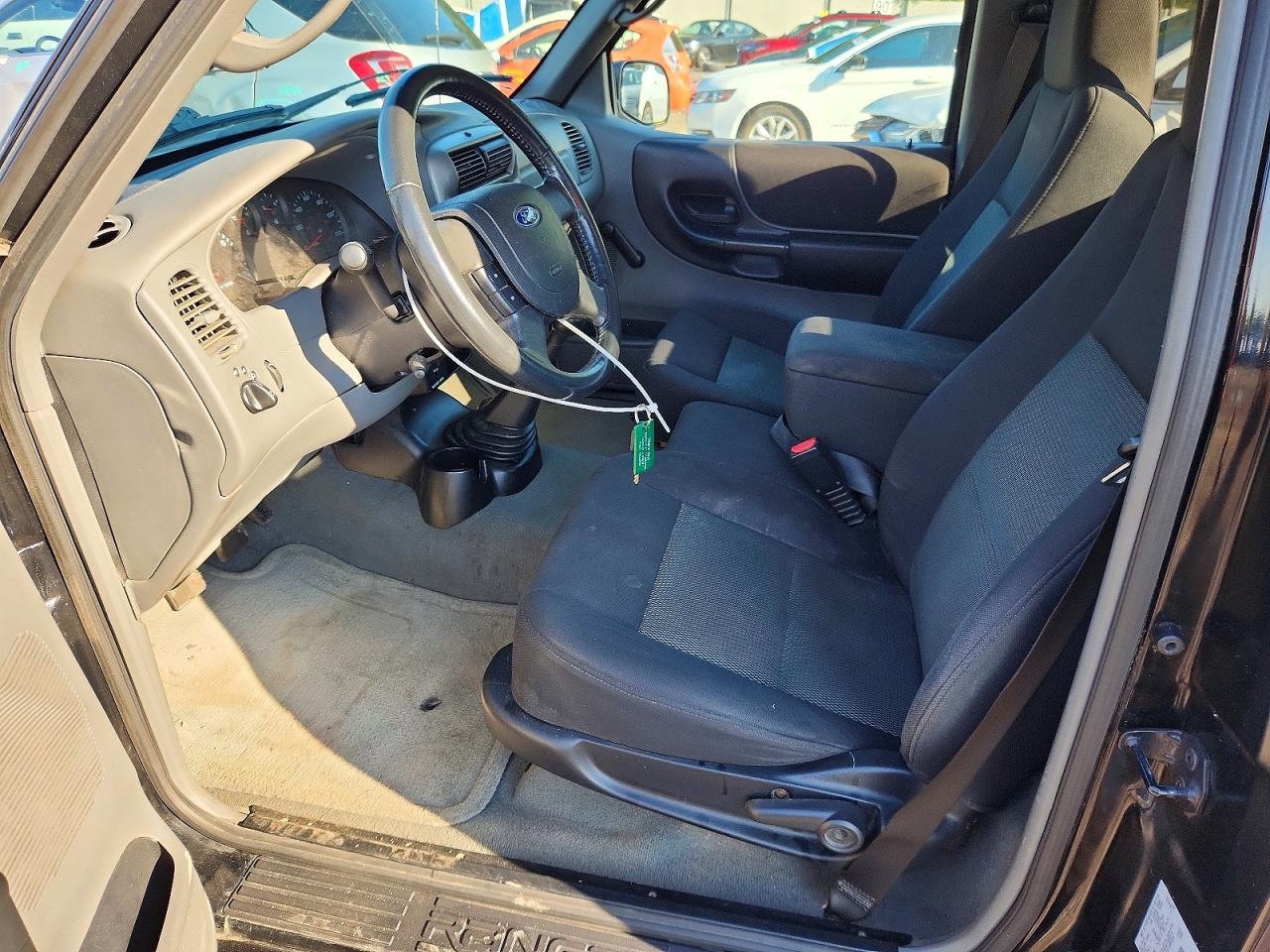 2004 Ford Ranger Black vin: 1FTYR10UX4PA15104