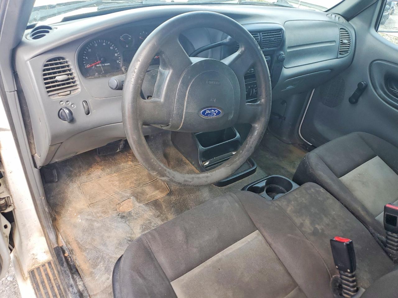 2004 Ford Ranger White vin: 1FTYR10UX4PB35145