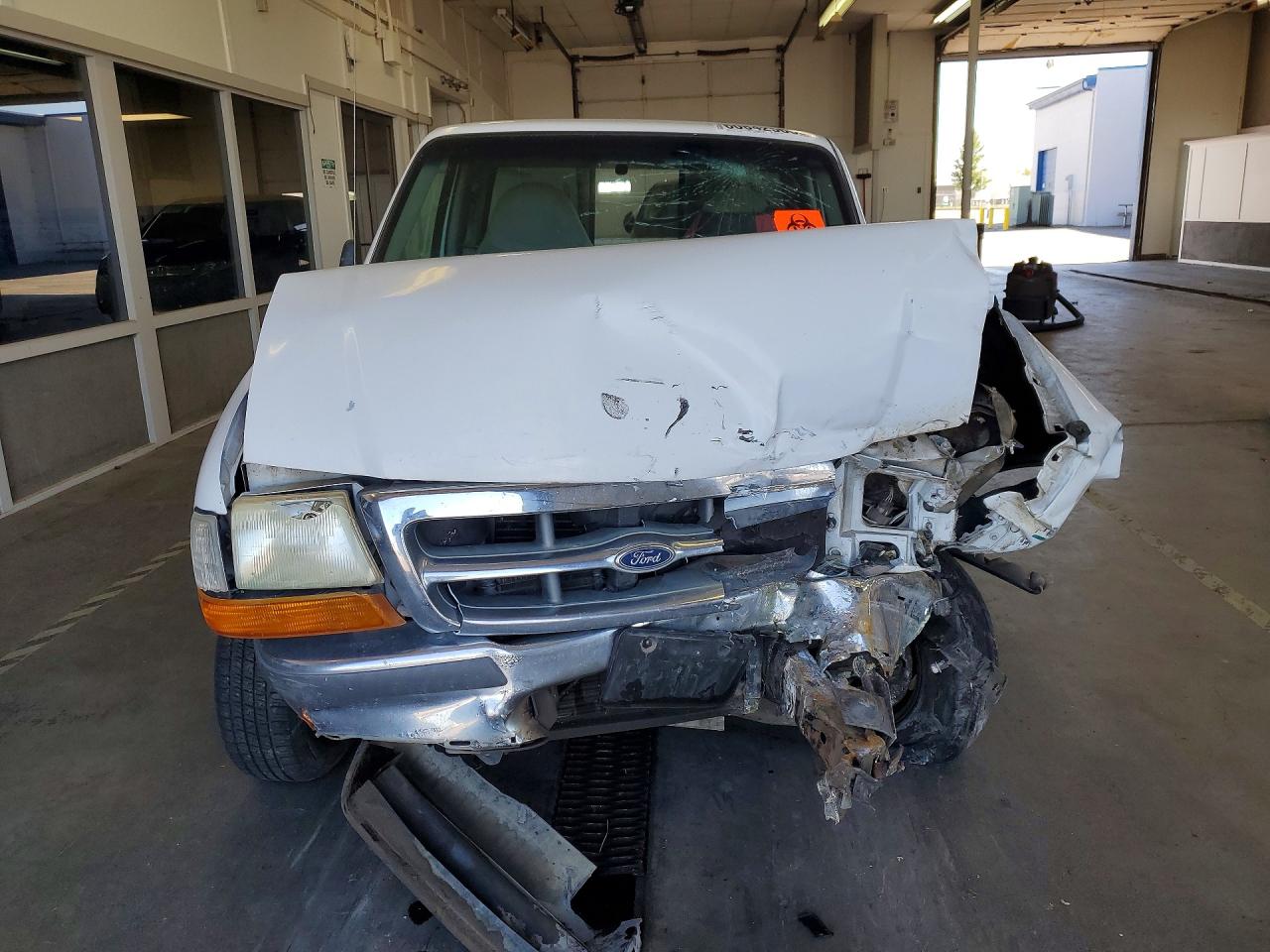 1998 Ford Ranger White vin: 1FTYR10UXWUB82129