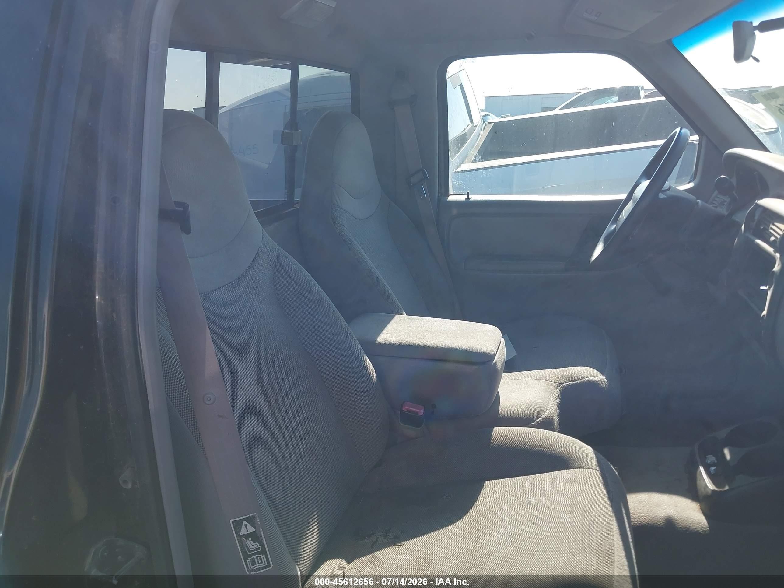 2000 Ford Ranger Xl/xlt Black vin: 1FTYR10V0YPA50569