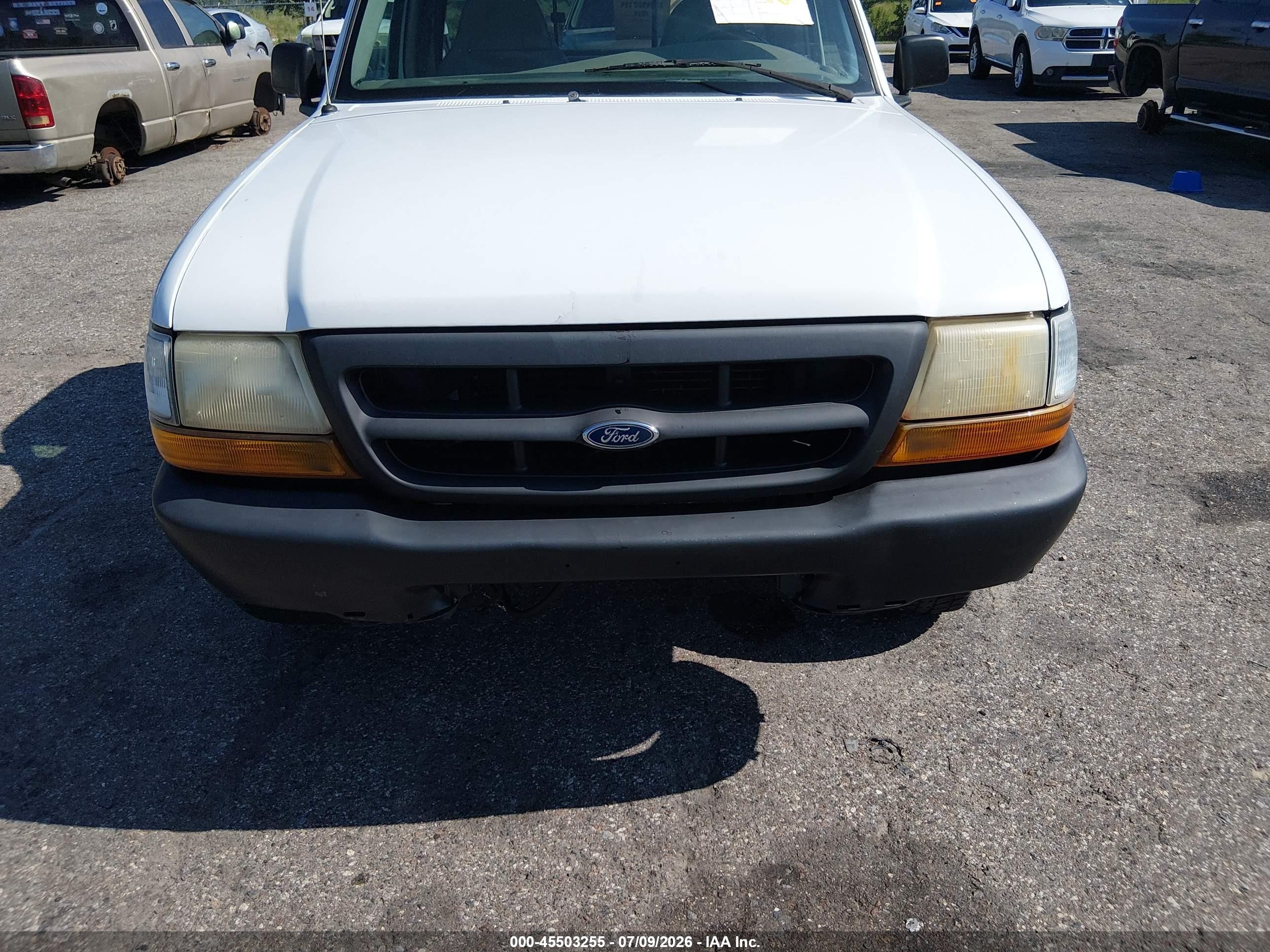 2000 Ford Ranger Xl/xlt White vin: 1FTYR10V0YTB12124