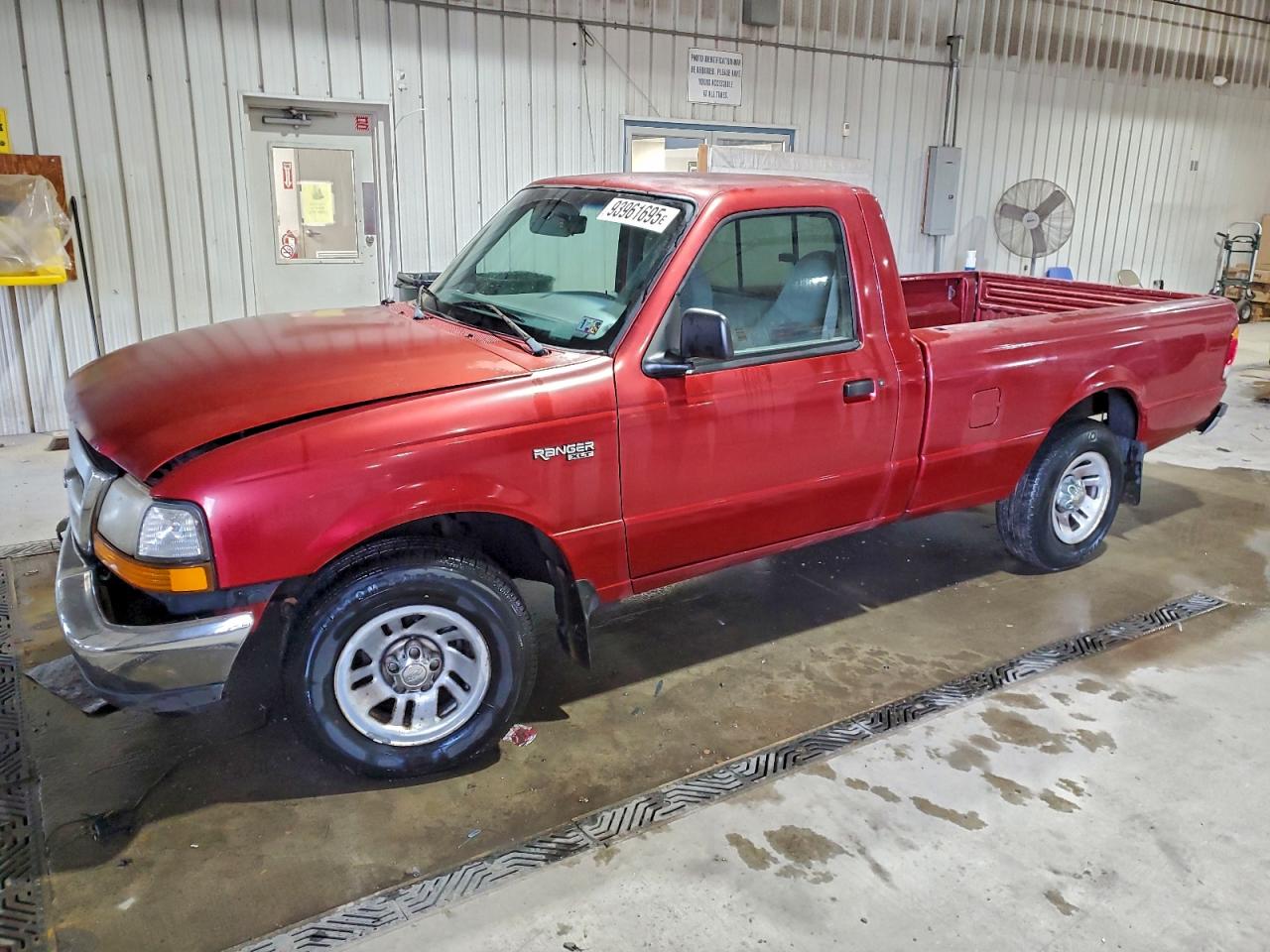 1999 Ford Ranger Red vin: 1FTYR10V1XUB51376