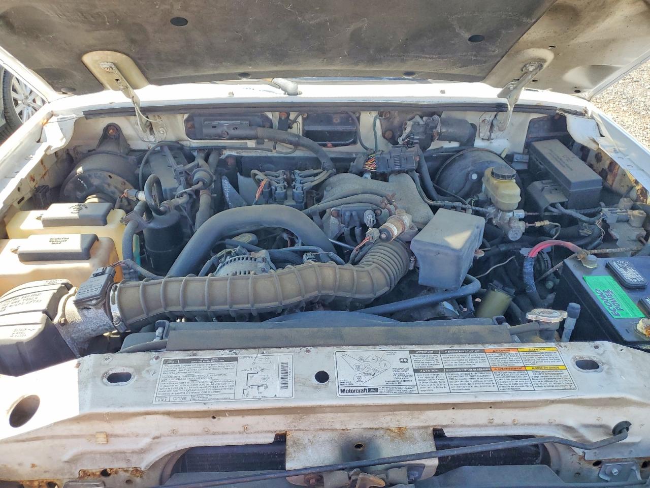 2000 Ford Ranger White vin: 1FTYR10V1YTA75665