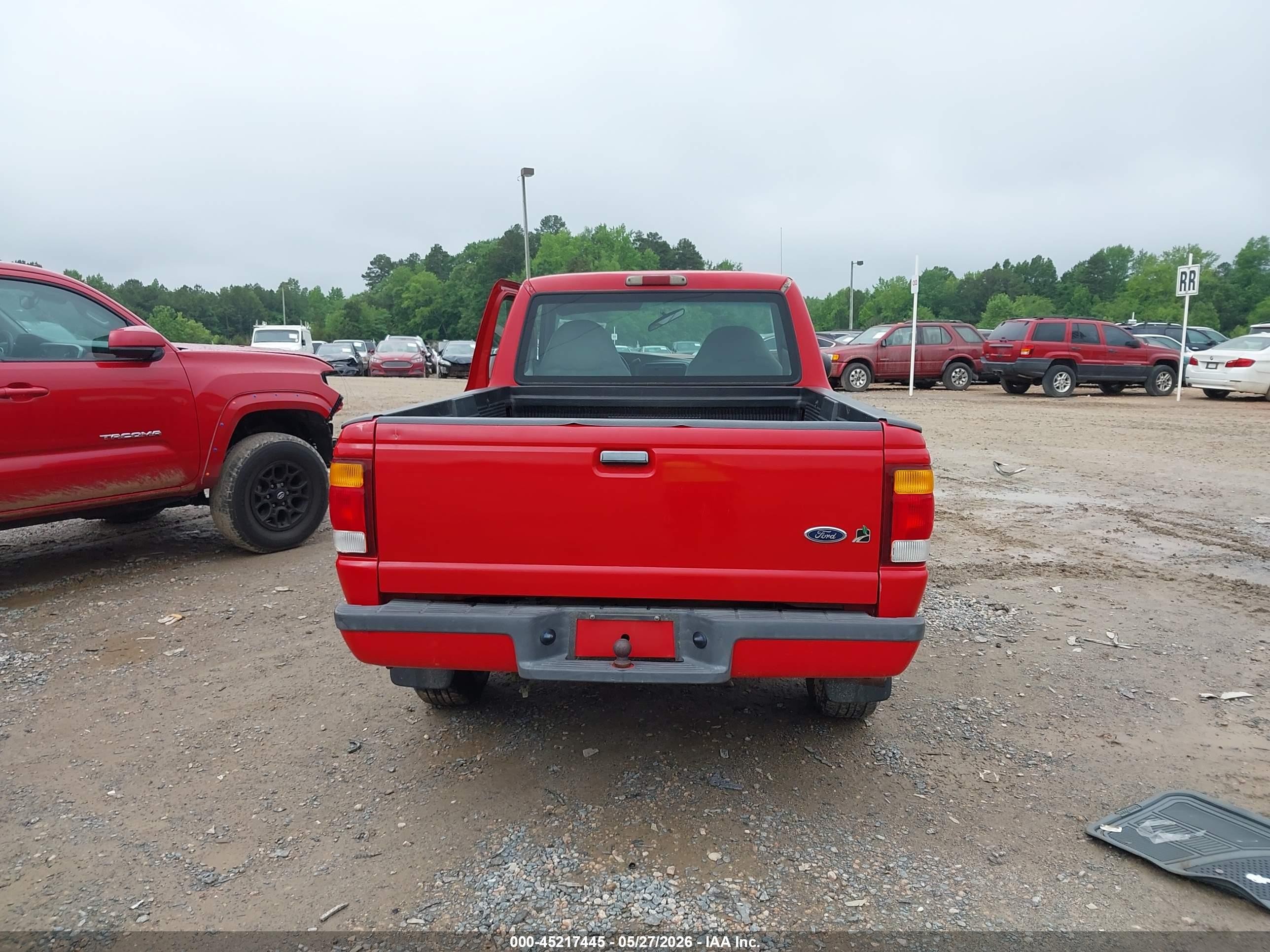 1999 Ford Ranger Xl/xlt Red vin: 1FTYR10V2XPA68697