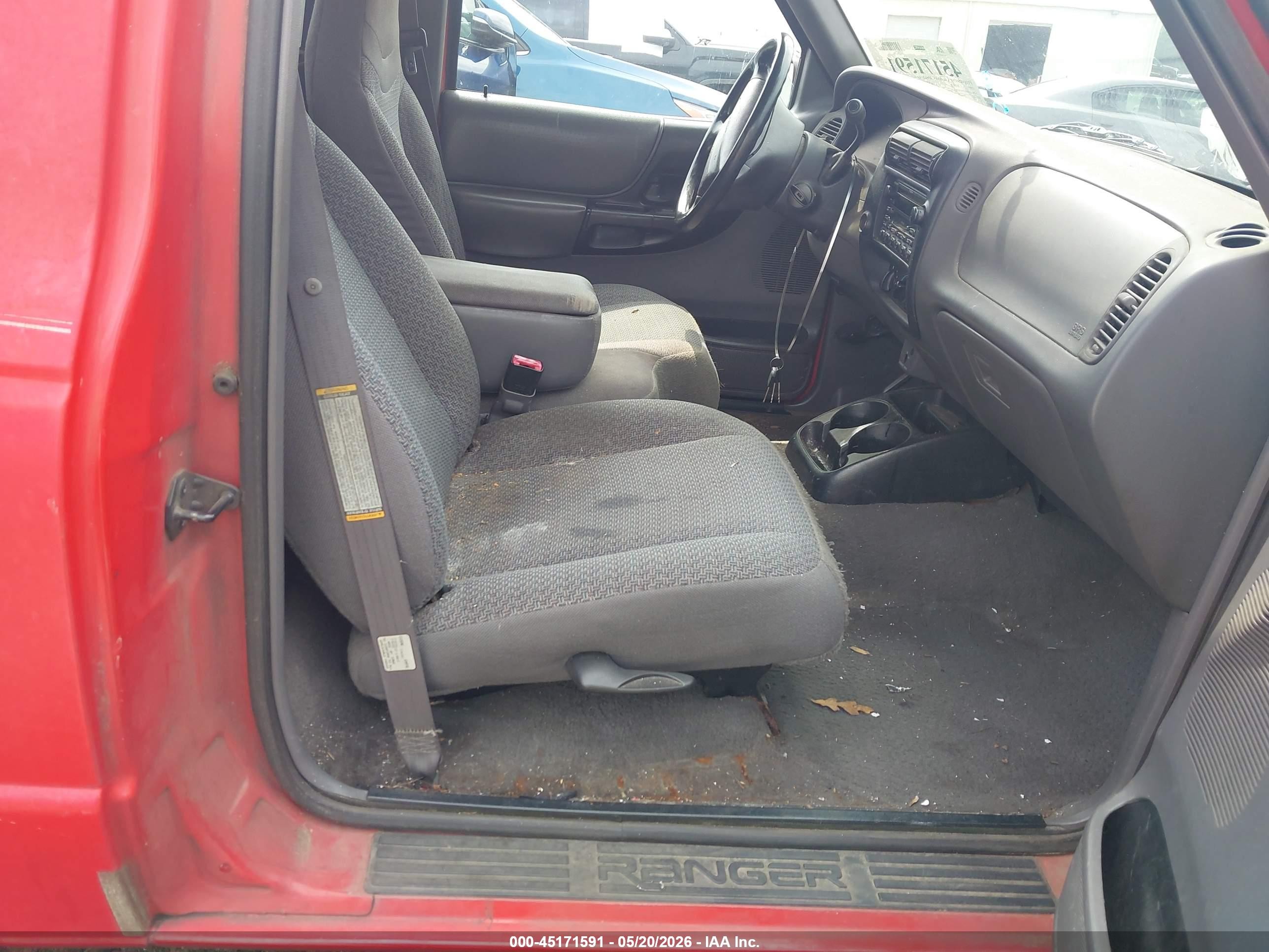 1999 Ford Ranger Xl/xlt Red vin: 1FTYR10V4XPB18595