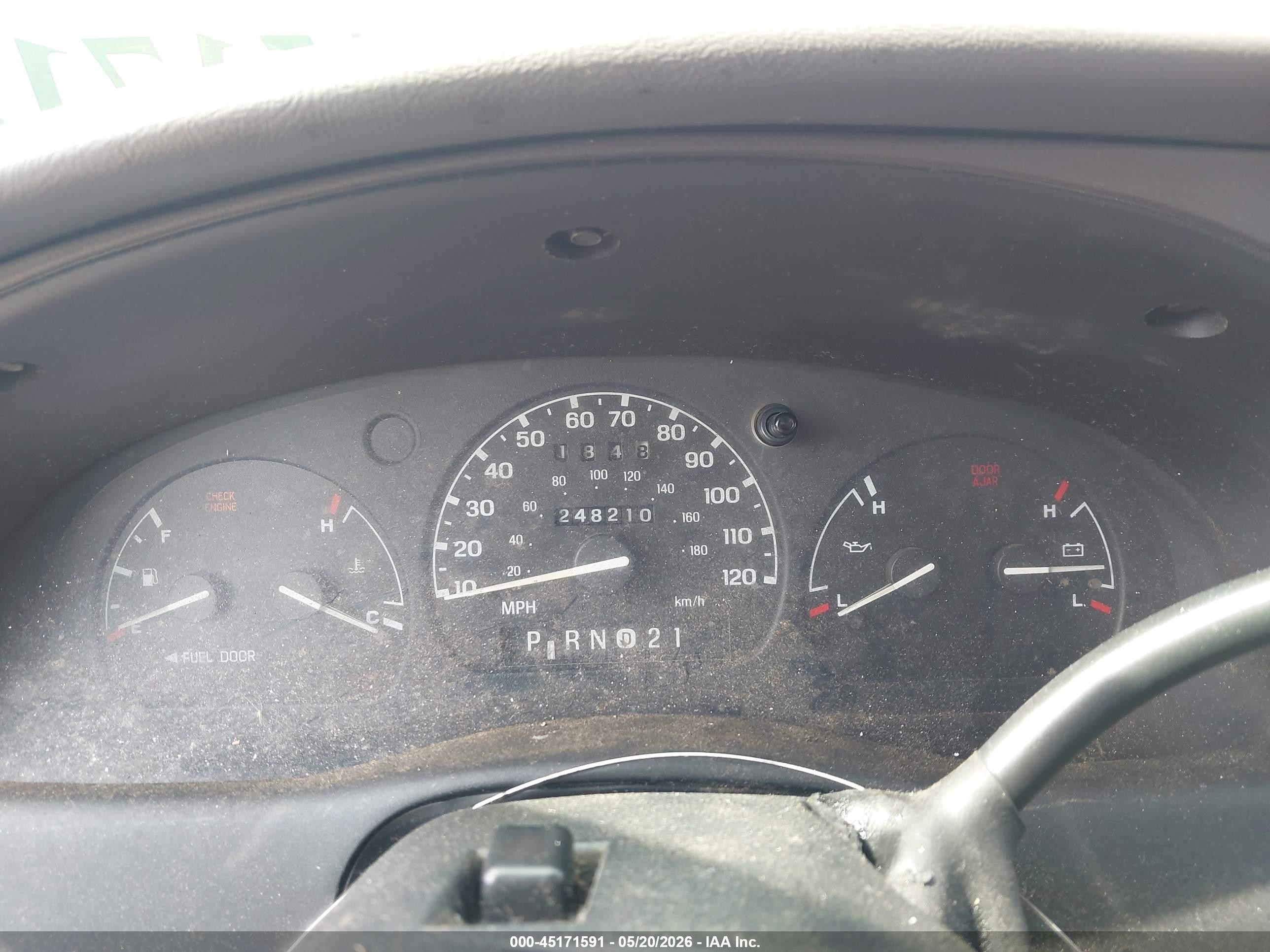 1999 Ford Ranger Xl/xlt Red vin: 1FTYR10V4XPB18595