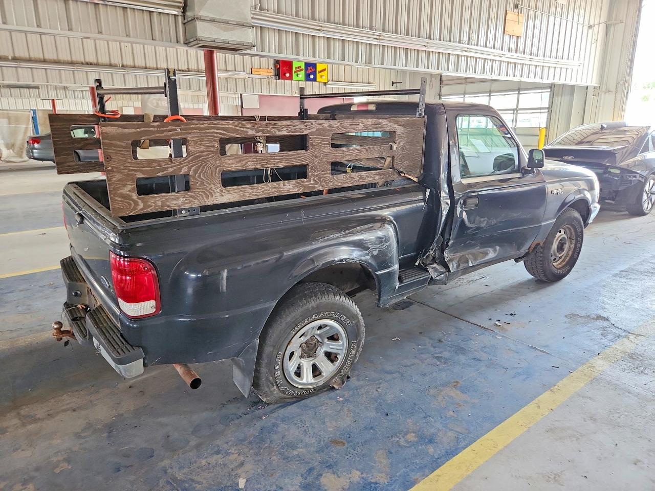 2000 Ford Ranger Xl Черный vin: 1FTYR10V4YPB23765