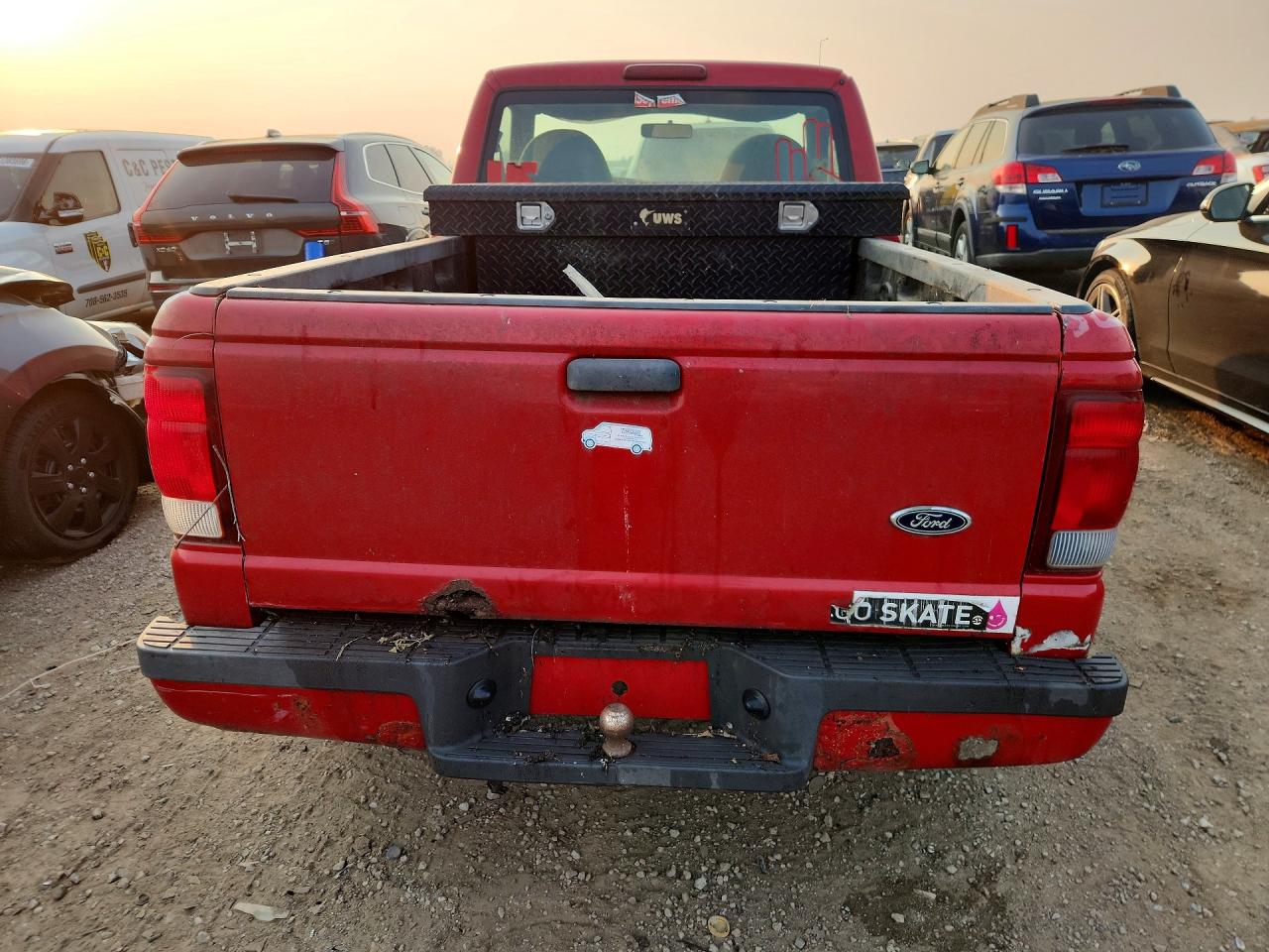 2000 Ford Ranger Red vin: 1FTYR10V4YPB42011